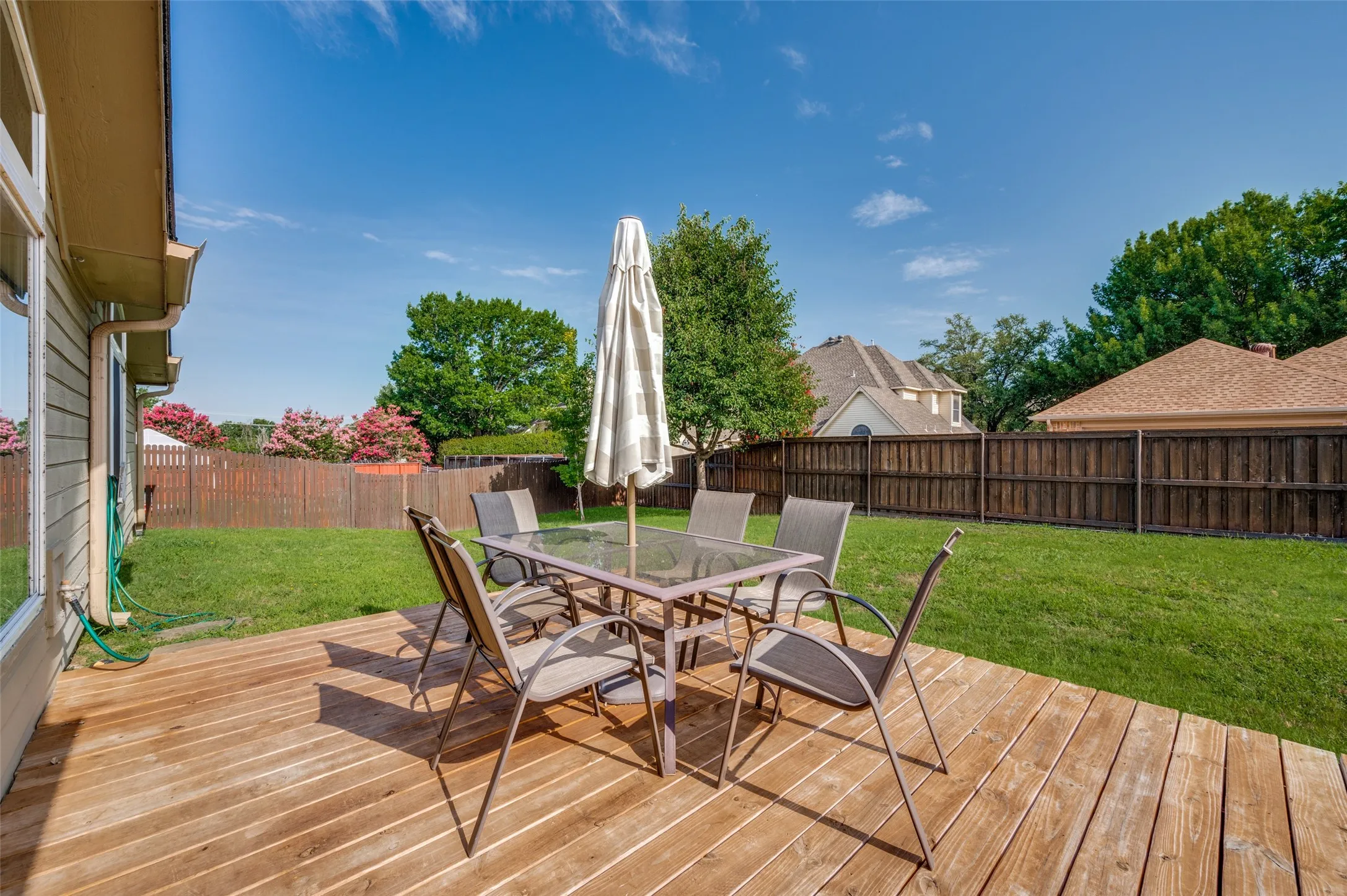 Single Family Residence For Sale in Collin County , 2830 Rosewood Boulevard, Mc Kinney, Texas 75071, 4 Bedroom, 2 Bathroom, 2 Garage spaces, 2,090 Sqft, built in 1998, mls#21324542, Real Estate Agent in Mc Kinney, Homes For Sale in Collin county, Homes For Sale in Mc Kinney, Realtor in Mc Kinney Texas, Real Estate Brokerage Independent Realty Texas, Luminita Cordes Realtor