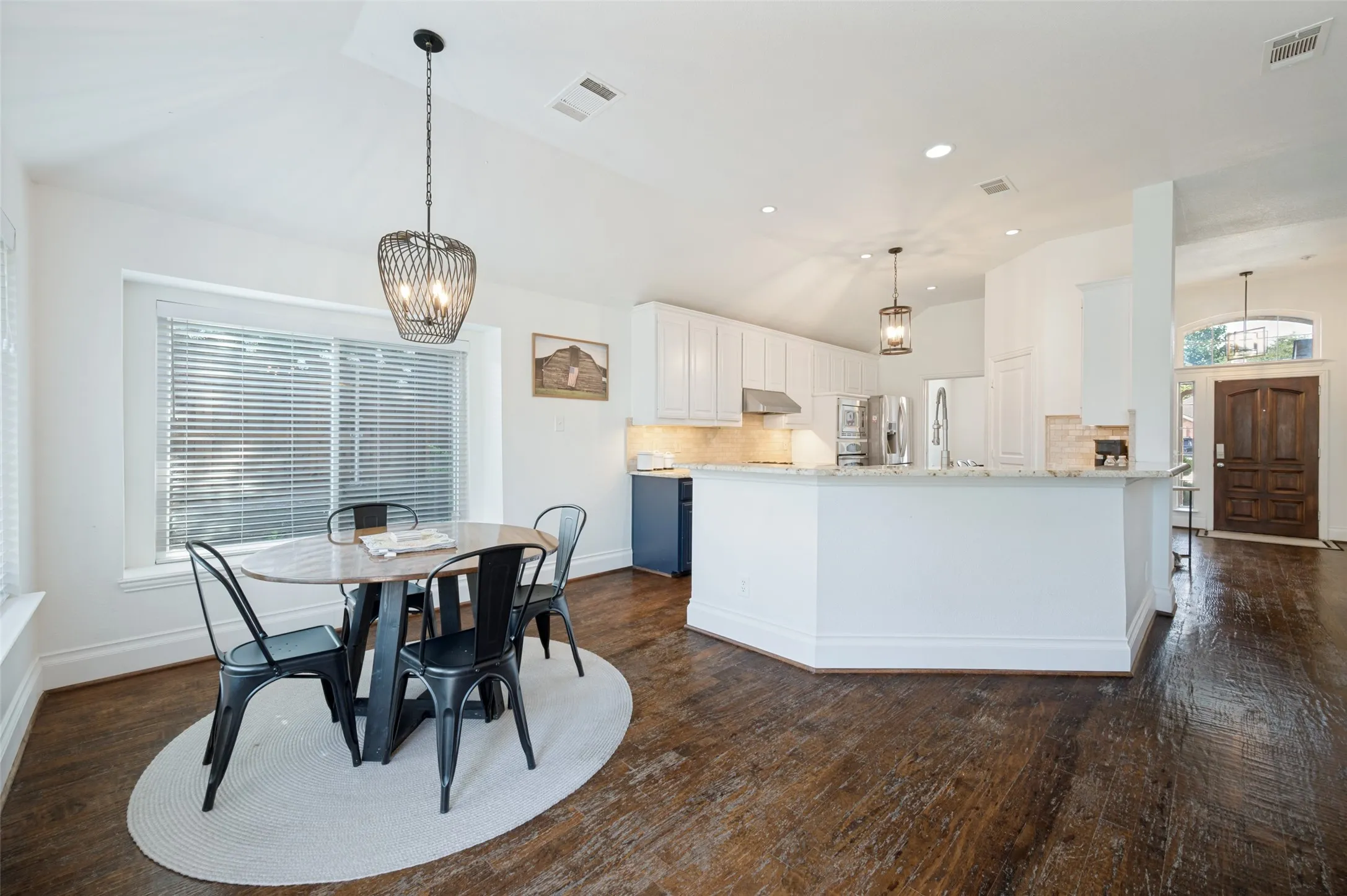 Single Family Residence For Sale in Collin County , 2830 Rosewood Boulevard, Mc Kinney, Texas 75071, 4 Bedroom, 2 Bathroom, 2 Garage spaces, 2,090 Sqft, built in 1998, mls#21324542, Real Estate Agent in Mc Kinney, Homes For Sale in Collin county, Homes For Sale in Mc Kinney, Realtor in Mc Kinney Texas, Real Estate Brokerage Independent Realty Texas, Luminita Cordes Realtor