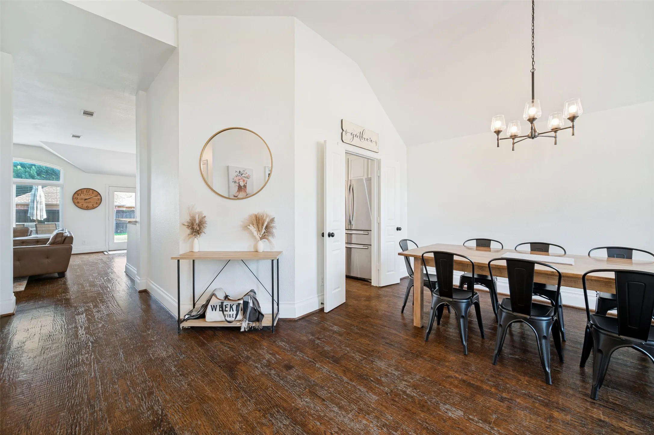 Single Family Residence For Sale in Collin County , 2830 Rosewood Boulevard, Mc Kinney, Texas 75071, 4 Bedroom, 2 Bathroom, 2 Garage spaces, 2,090 Sqft, built in 1998, mls#21324542, Real Estate Agent in Mc Kinney, Homes For Sale in Collin county, Homes For Sale in Mc Kinney, Realtor in Mc Kinney Texas, Real Estate Brokerage Independent Realty Texas, Luminita Cordes Realtor