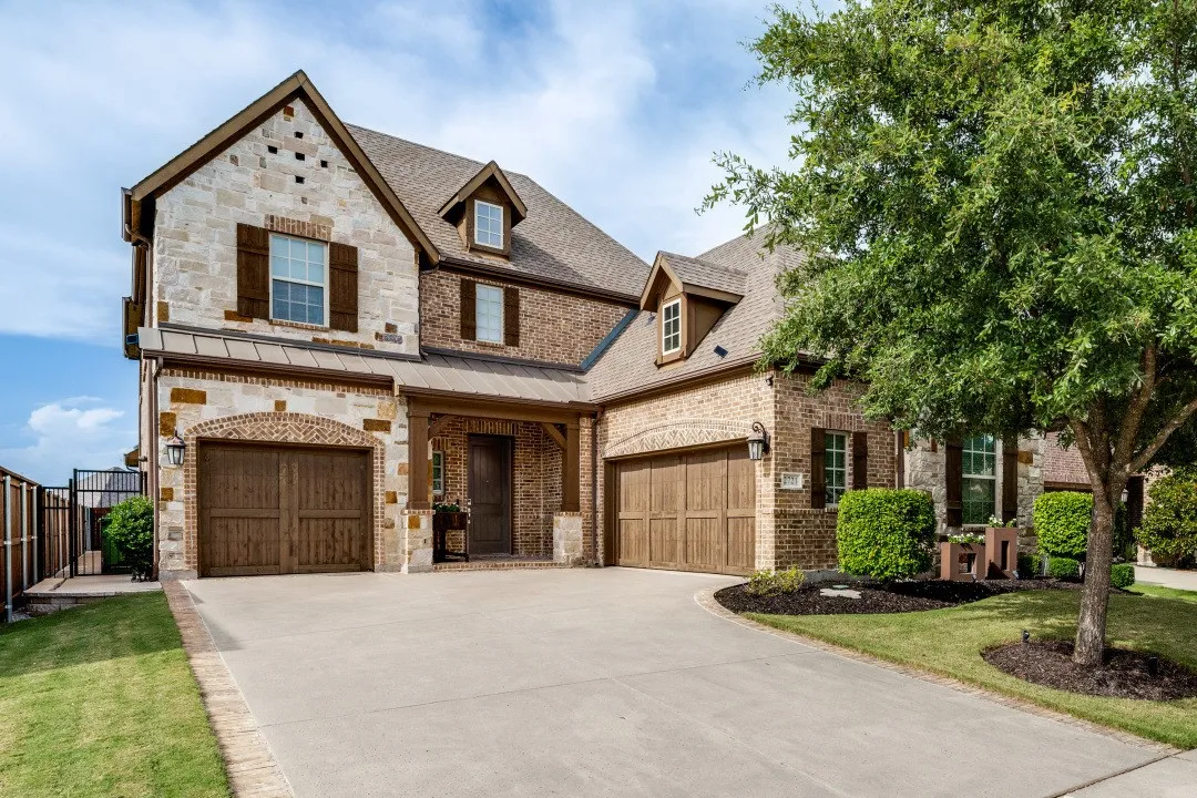 Single Family Residence For Sale in Collin County , 2721 Old Shire Path Road, Prosper, Texas 75078, 5 Bedroom, 5 Bathroom, 3 Garage spaces, 3,709 Sqft, built in 2017, mls#21322193, Real Estate Agent in Prosper, Homes For Sale in Collin county, Homes For Sale in Prosper, Realtor in Prosper Texas, Real Estate Brokerage Independent Realty Texas, Luminita Cordes Realtor