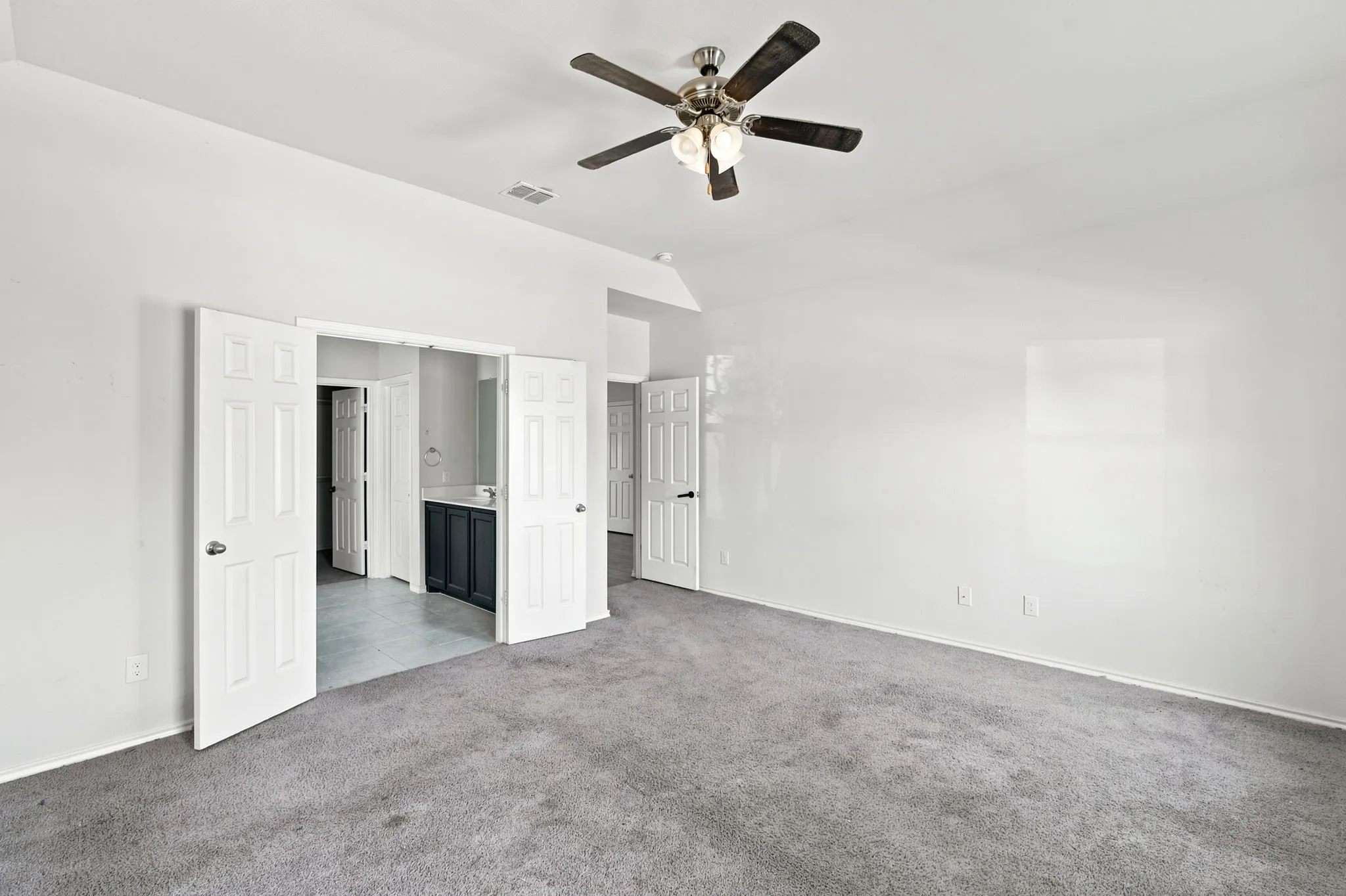 Single Family Residence For Sale in Kaufman County , 1994 Obsidian Trail, Forney, Texas 75126, 4 Bedroom, 3 Bathroom, 2 Garage spaces, 2,435 Sqft, built in 2018, mls#21324554, Real Estate Agent in Forney, Homes For Sale in Kaufman county, Homes For Sale in Forney, Realtor in Forney Texas, Real Estate Brokerage Independent Realty Texas, Luminita Cordes Realtor