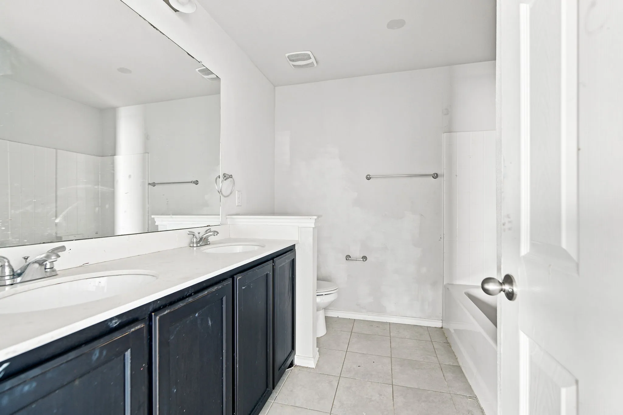 Single Family Residence For Sale in Kaufman County , 1994 Obsidian Trail, Forney, Texas 75126, 4 Bedroom, 3 Bathroom, 2 Garage spaces, 2,435 Sqft, built in 2018, mls#21324554, Real Estate Agent in Forney, Homes For Sale in Kaufman county, Homes For Sale in Forney, Realtor in Forney Texas, Real Estate Brokerage Independent Realty Texas, Luminita Cordes Realtor