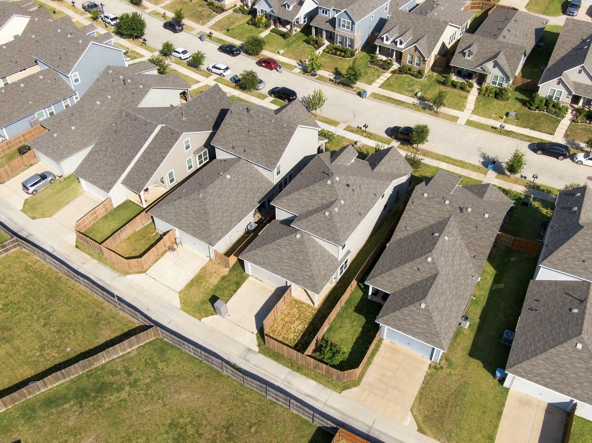 Single Family Residence For Sale in Kaufman County , 1994 Obsidian Trail, Forney, Texas 75126, 4 Bedroom, 3 Bathroom, 2 Garage spaces, 2,435 Sqft, built in 2018, mls#21324554, Real Estate Agent in Forney, Homes For Sale in Kaufman county, Homes For Sale in Forney, Realtor in Forney Texas, Real Estate Brokerage Independent Realty Texas, Luminita Cordes Realtor