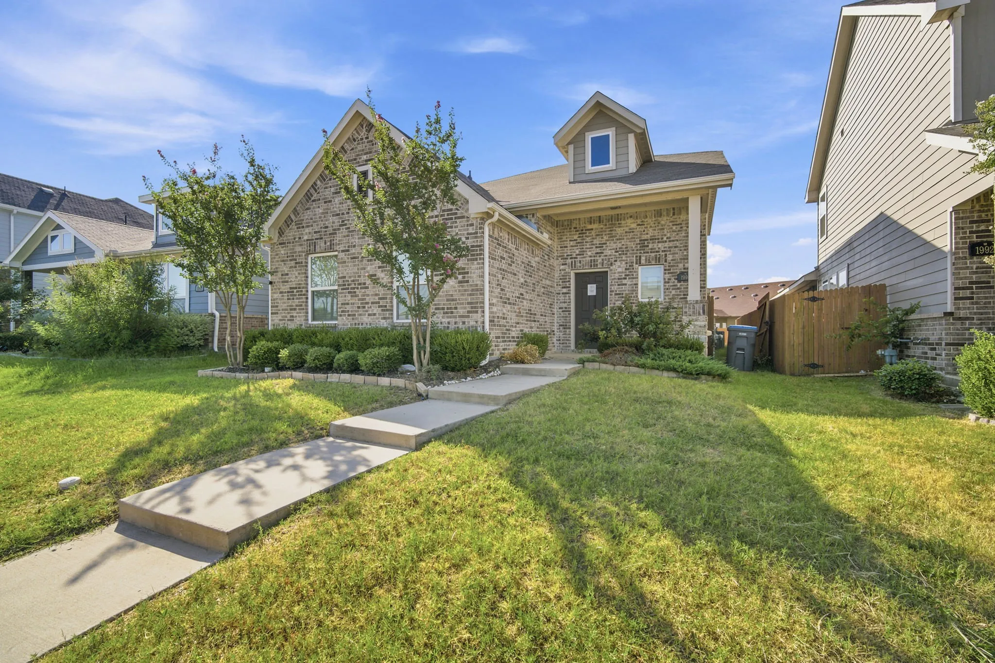 Single Family Residence For Sale in Kaufman County , 1994 Obsidian Trail, Forney, Texas 75126, 4 Bedroom, 3 Bathroom, 2 Garage spaces, 2,435 Sqft, built in 2018, mls#21324554, Real Estate Agent in Forney, Homes For Sale in Kaufman county, Homes For Sale in Forney, Realtor in Forney Texas, Real Estate Brokerage Independent Realty Texas, Luminita Cordes Realtor