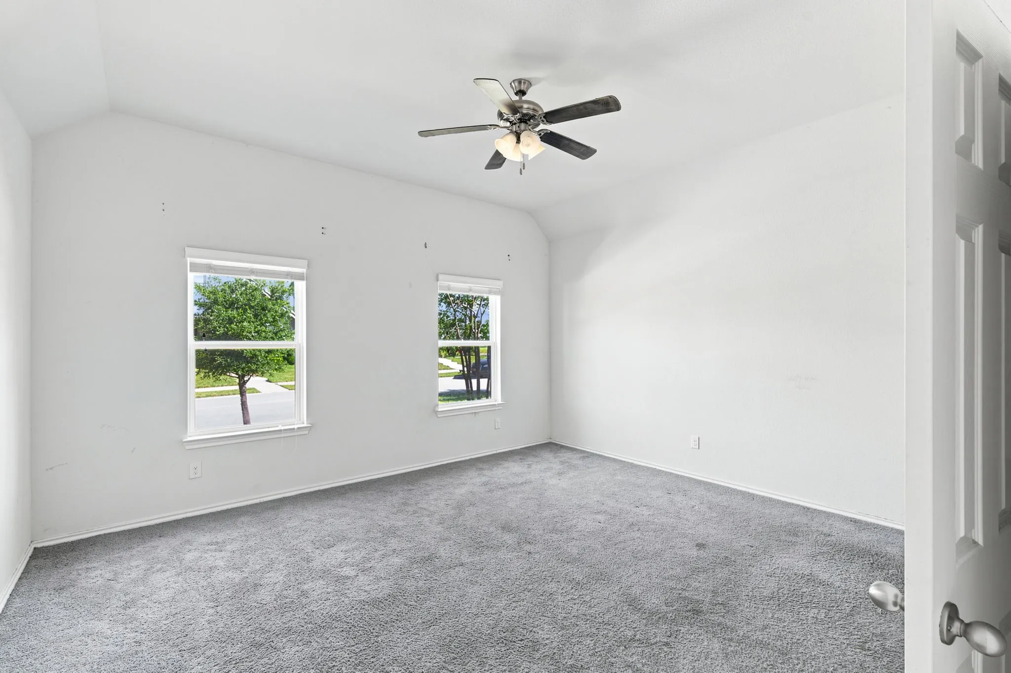Single Family Residence For Sale in Kaufman County , 1994 Obsidian Trail, Forney, Texas 75126, 4 Bedroom, 3 Bathroom, 2 Garage spaces, 2,435 Sqft, built in 2018, mls#21324554, Real Estate Agent in Forney, Homes For Sale in Kaufman county, Homes For Sale in Forney, Realtor in Forney Texas, Real Estate Brokerage Independent Realty Texas, Luminita Cordes Realtor