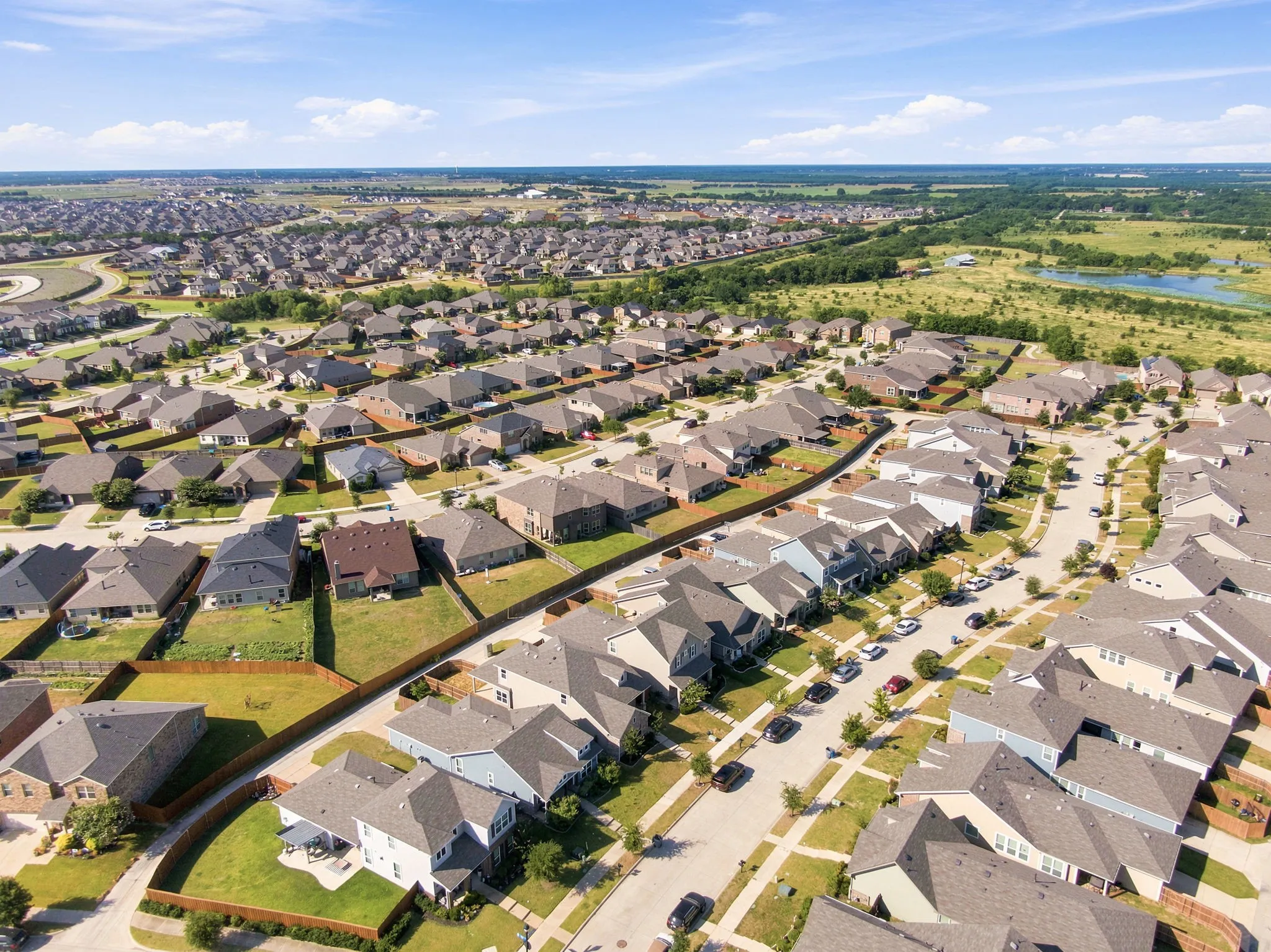 Single Family Residence For Sale in Kaufman County , 1994 Obsidian Trail, Forney, Texas 75126, 4 Bedroom, 3 Bathroom, 2 Garage spaces, 2,435 Sqft, built in 2018, mls#21324554, Real Estate Agent in Forney, Homes For Sale in Kaufman county, Homes For Sale in Forney, Realtor in Forney Texas, Real Estate Brokerage Independent Realty Texas, Luminita Cordes Realtor