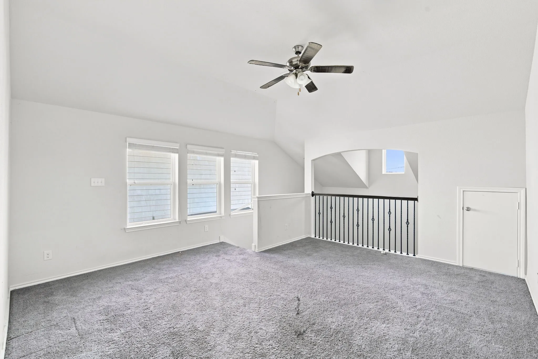 Single Family Residence For Sale in Kaufman County , 1994 Obsidian Trail, Forney, Texas 75126, 4 Bedroom, 3 Bathroom, 2 Garage spaces, 2,435 Sqft, built in 2018, mls#21324554, Real Estate Agent in Forney, Homes For Sale in Kaufman county, Homes For Sale in Forney, Realtor in Forney Texas, Real Estate Brokerage Independent Realty Texas, Luminita Cordes Realtor