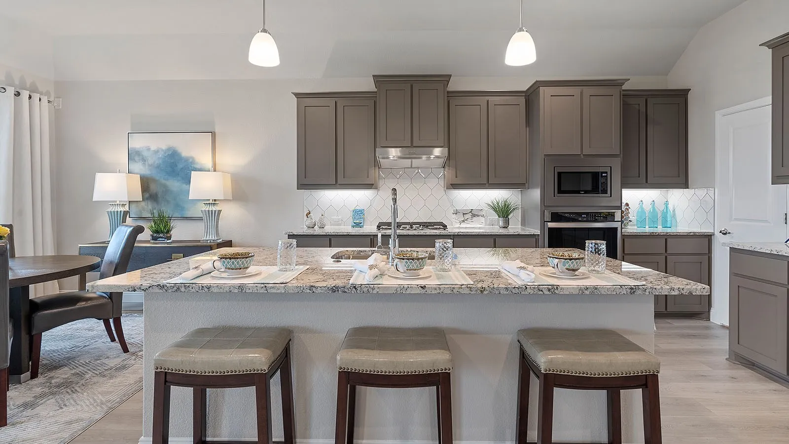 Single Family Residence For Sale in Ellis County , 3688 ROLLING MEADOWS Drive, Grand Prairie, Texas 76065, 5 Bedroom, 3 Bathroom, 3 Garage spaces, 2,707 Sqft, built in 2021, mls#21323490, Real Estate Agent in Grand Prairie, Homes For Sale in Ellis county, Homes For Sale in Grand Prairie, Realtor in Grand Prairie Texas, Real Estate Brokerage Independent Realty Texas, Luminita Cordes Realtor