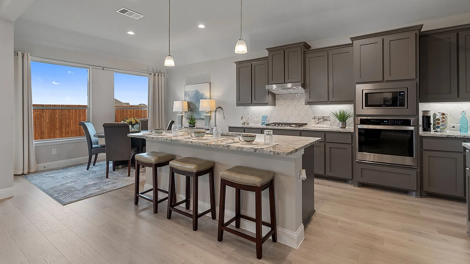 Single Family Residence For Sale in Ellis County , 3688 ROLLING MEADOWS Drive, Grand Prairie, Texas 76065, 5 Bedroom, 3 Bathroom, 3 Garage spaces, 2,707 Sqft, built in 2021, mls#21323490, Real Estate Agent in Grand Prairie, Homes For Sale in Ellis county, Homes For Sale in Grand Prairie, Realtor in Grand Prairie Texas, Real Estate Brokerage Independent Realty Texas, Luminita Cordes Realtor