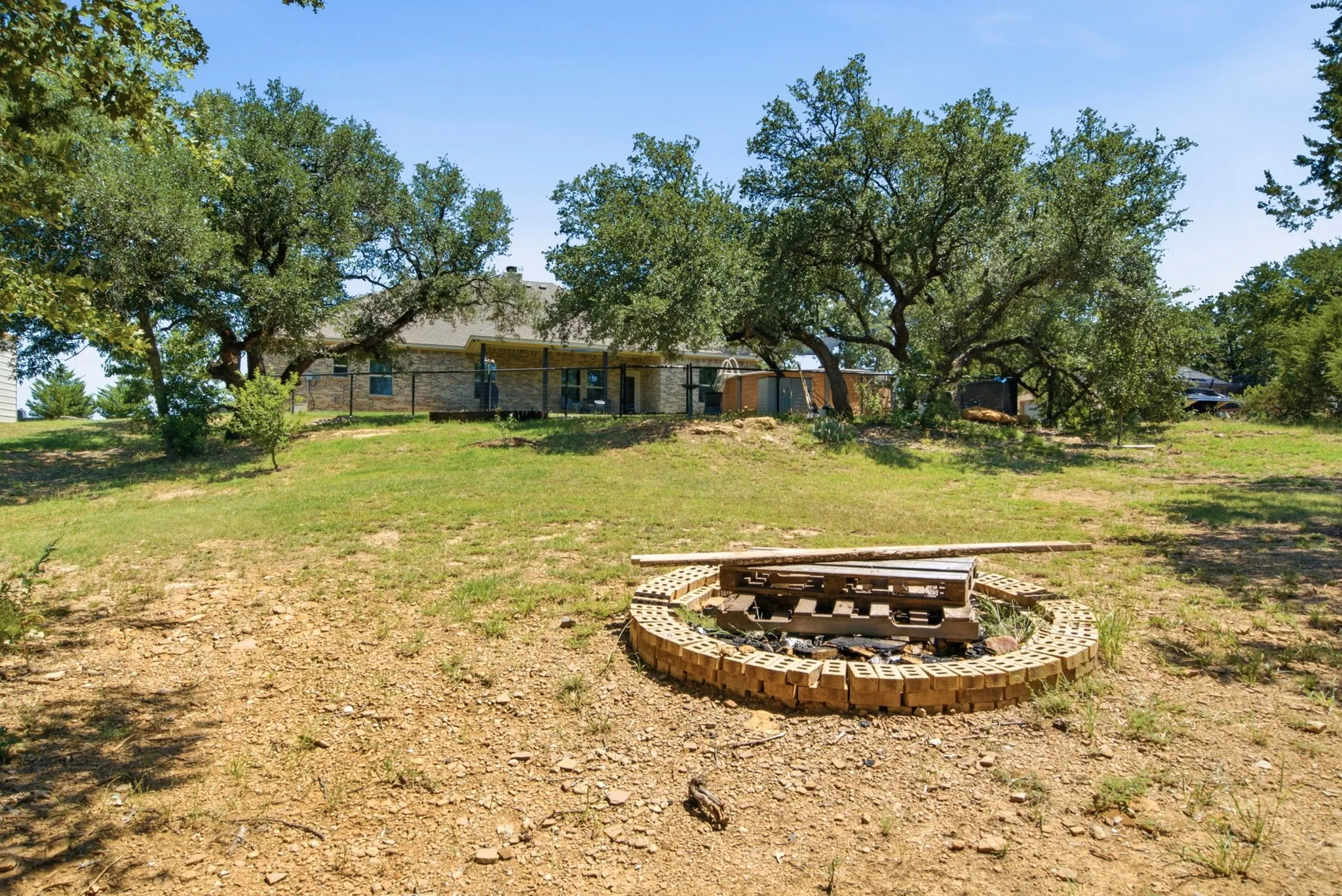 Single Family Residence For Sale in Parker County , 223 Cottongame Road, Weatherford, Texas 76088, 4 Bedroom, 2 Bathroom, 2 Garage spaces, 2,020 Sqft, built in 2021, mls#21323460, Real Estate Agent in Weatherford, Homes For Sale in Parker county, Homes For Sale in Weatherford, Realtor in Weatherford Texas, Real Estate Brokerage Independent Realty Texas, Luminita Cordes Realtor