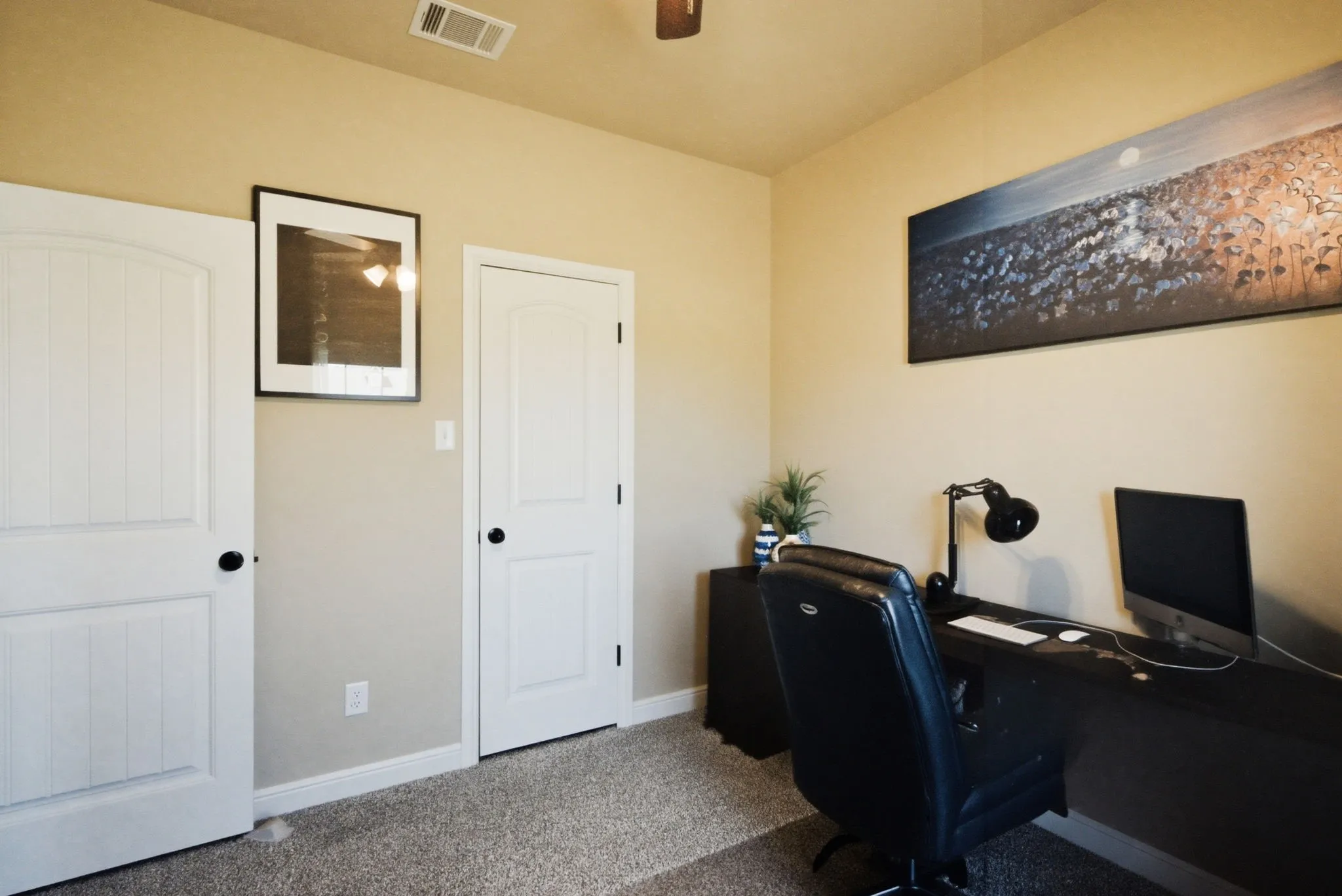 Single Family Residence For Sale in Parker County , 223 Cottongame Road, Weatherford, Texas 76088, 4 Bedroom, 2 Bathroom, 2 Garage spaces, 2,020 Sqft, built in 2021, mls#21323460, Real Estate Agent in Weatherford, Homes For Sale in Parker county, Homes For Sale in Weatherford, Realtor in Weatherford Texas, Real Estate Brokerage Independent Realty Texas, Luminita Cordes Realtor