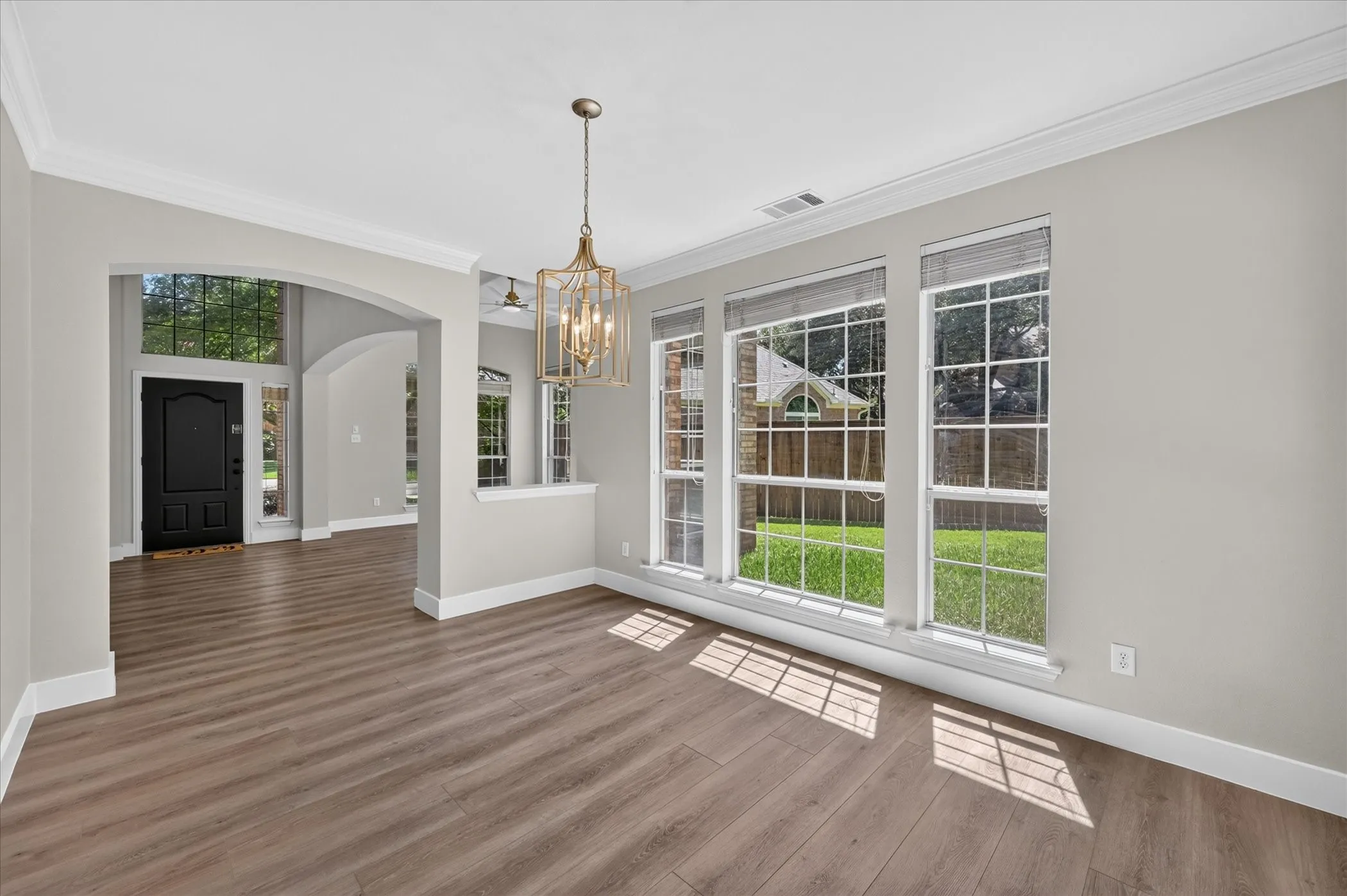 Single Family Residence For Sale in Denton County , 3317 Furlong Court, Flower Mound, Texas 75022, 4 Bedroom, 3 Bathroom, 2 Garage spaces, 3,074 Sqft, built in 1995, mls#21319666, Real Estate Agent in Flower Mound, Homes For Sale in Denton county, Homes For Sale in Flower Mound, Realtor in Flower Mound Texas, Real Estate Brokerage Independent Realty Texas, Luminita Cordes Realtor