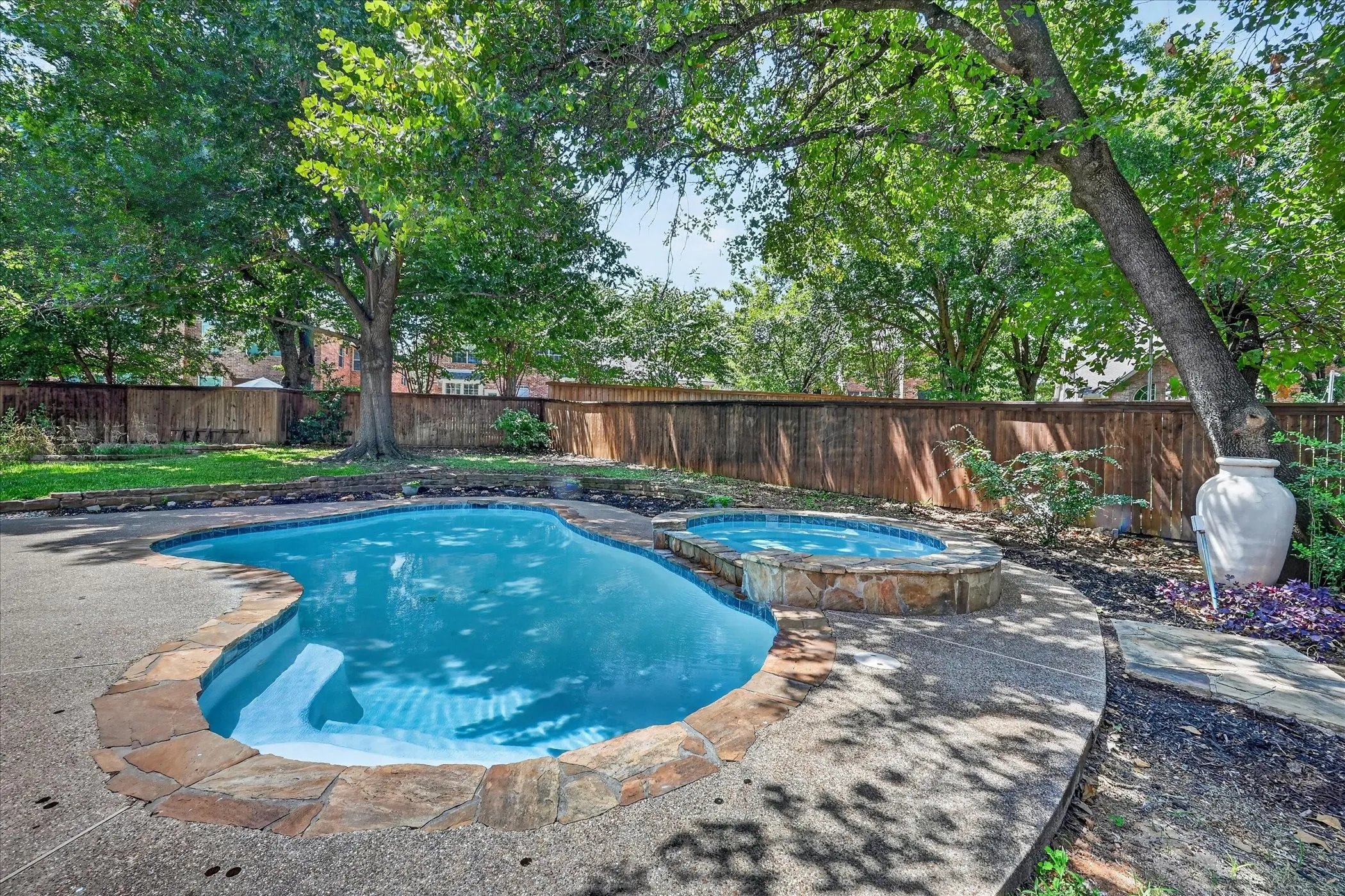 Single Family Residence For Sale in Denton County , 3317 Furlong Court, Flower Mound, Texas 75022, 4 Bedroom, 3 Bathroom, 2 Garage spaces, 3,074 Sqft, built in 1995, mls#21319666, Real Estate Agent in Flower Mound, Homes For Sale in Denton county, Homes For Sale in Flower Mound, Realtor in Flower Mound Texas, Real Estate Brokerage Independent Realty Texas, Luminita Cordes Realtor