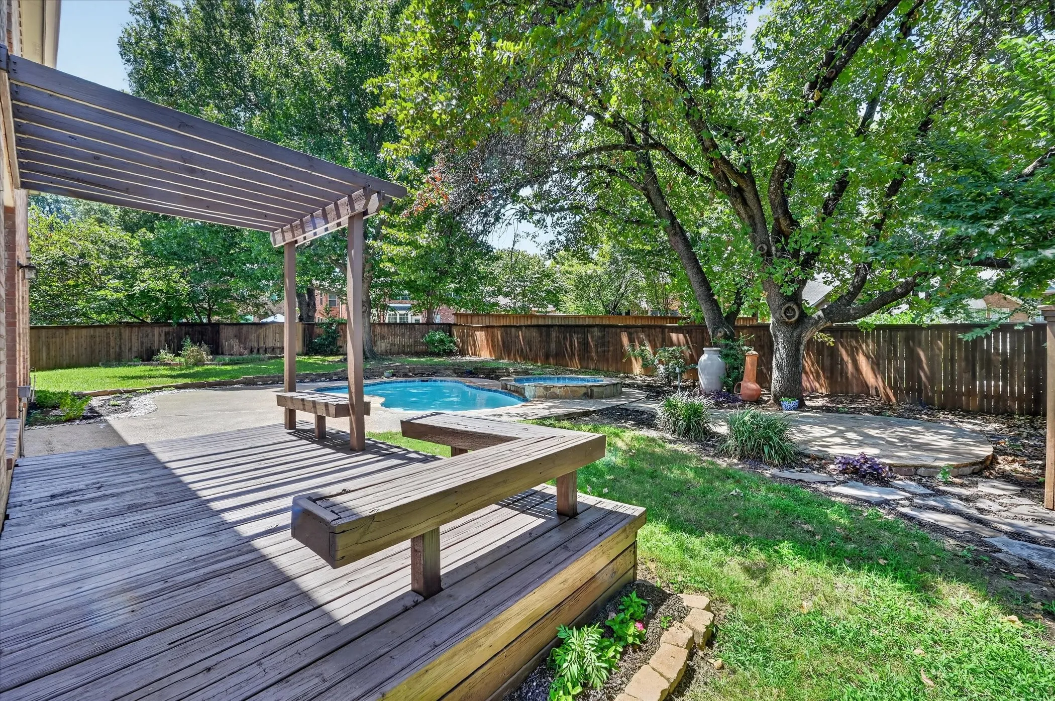 Single Family Residence For Sale in Denton County , 3317 Furlong Court, Flower Mound, Texas 75022, 4 Bedroom, 3 Bathroom, 2 Garage spaces, 3,074 Sqft, built in 1995, mls#21319666, Real Estate Agent in Flower Mound, Homes For Sale in Denton county, Homes For Sale in Flower Mound, Realtor in Flower Mound Texas, Real Estate Brokerage Independent Realty Texas, Luminita Cordes Realtor