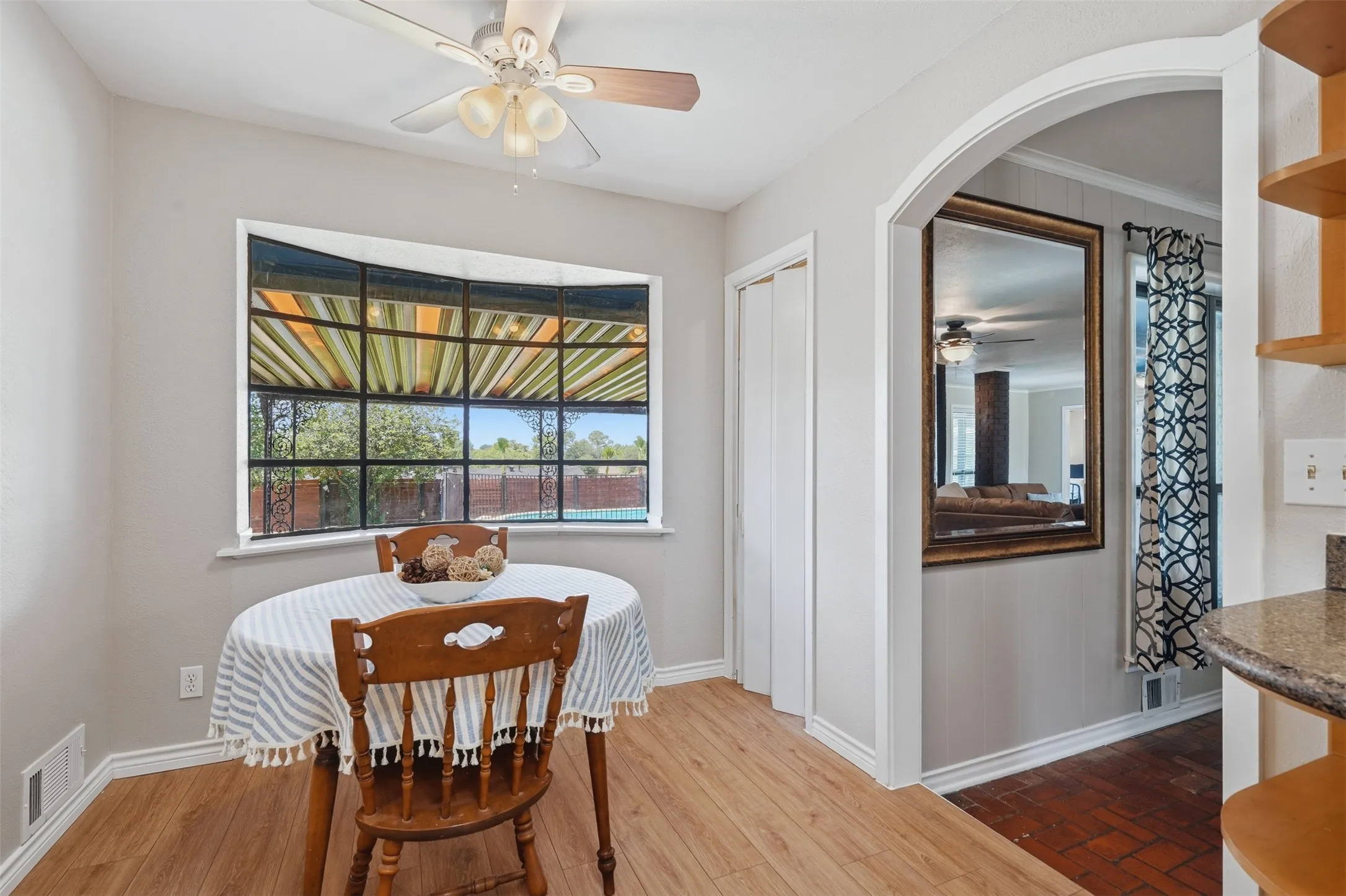Single Family Residence For Sale in Dallas County , 1613 Iroquois Drive, Garland, Texas 75043, 4 Bedroom, 3 Bathroom, 2 Garage spaces, 2,910 Sqft, built in 1967, mls#21320819, Real Estate Agent in Garland, Homes For Sale in Dallas county, Homes For Sale in Garland, Realtor in Garland Texas, Real Estate Brokerage Independent Realty Texas, Luminita Cordes Realtor