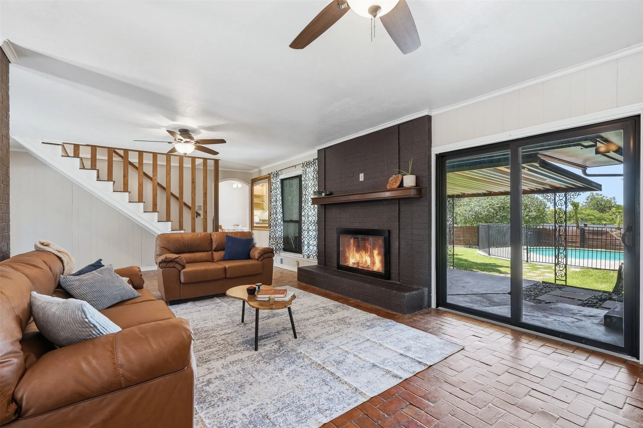 Single Family Residence For Sale in Dallas County , 1613 Iroquois Drive, Garland, Texas 75043, 4 Bedroom, 3 Bathroom, 2 Garage spaces, 2,910 Sqft, built in 1967, mls#21320819, Real Estate Agent in Garland, Homes For Sale in Dallas county, Homes For Sale in Garland, Realtor in Garland Texas, Real Estate Brokerage Independent Realty Texas, Luminita Cordes Realtor