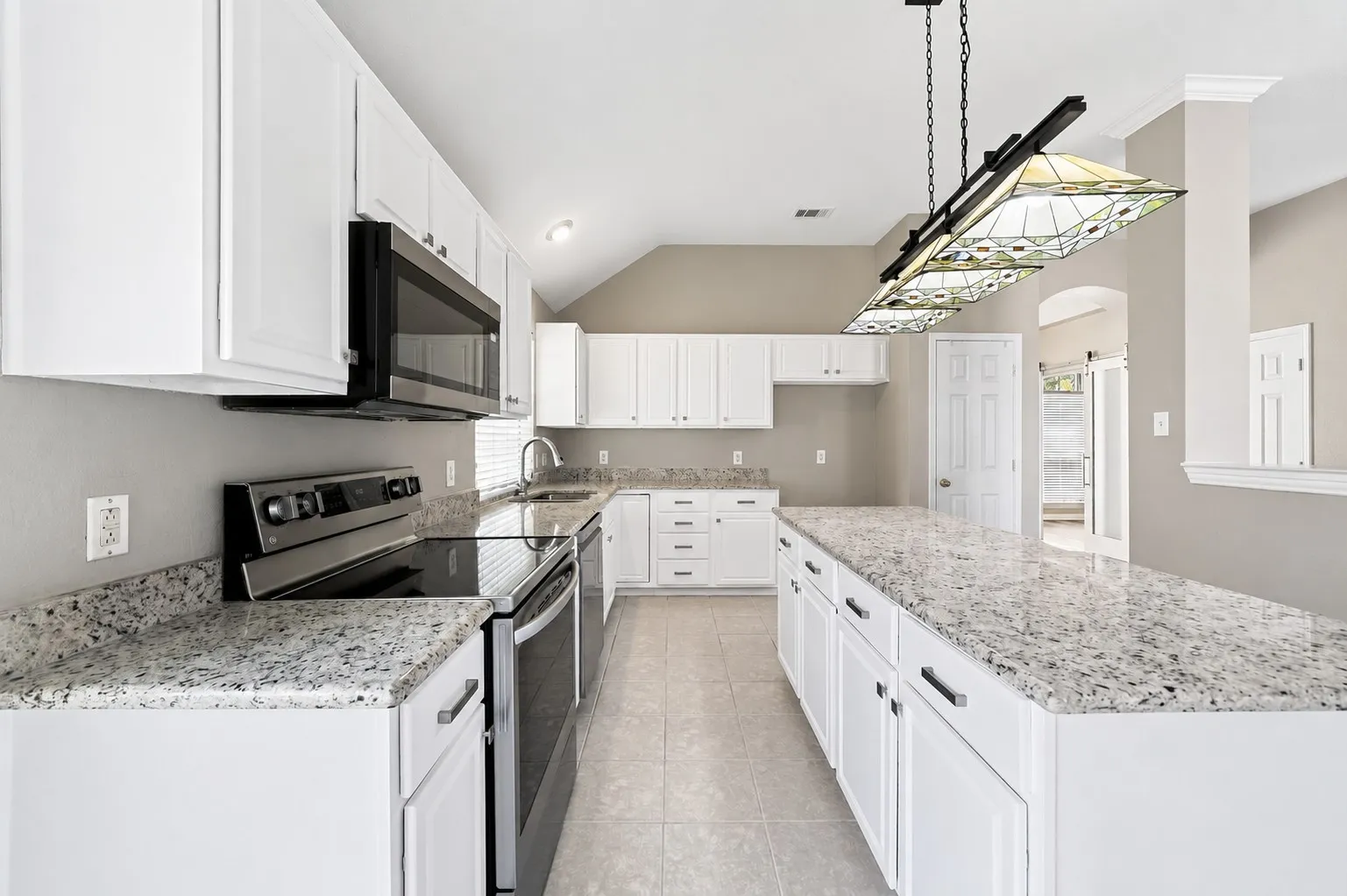 Single Family Residence For Sale in Dallas County , 2713 Planetree Drive, Rowlett, Texas 75089, 4 Bedroom, 2 Bathroom, 2 Garage spaces, 2,323 Sqft, built in 1999, mls#21321147, Real Estate Agent in Rowlett, Homes For Sale in Dallas county, Homes For Sale in Rowlett, Realtor in Rowlett Texas, Real Estate Brokerage Independent Realty Texas, Luminita Cordes Realtor