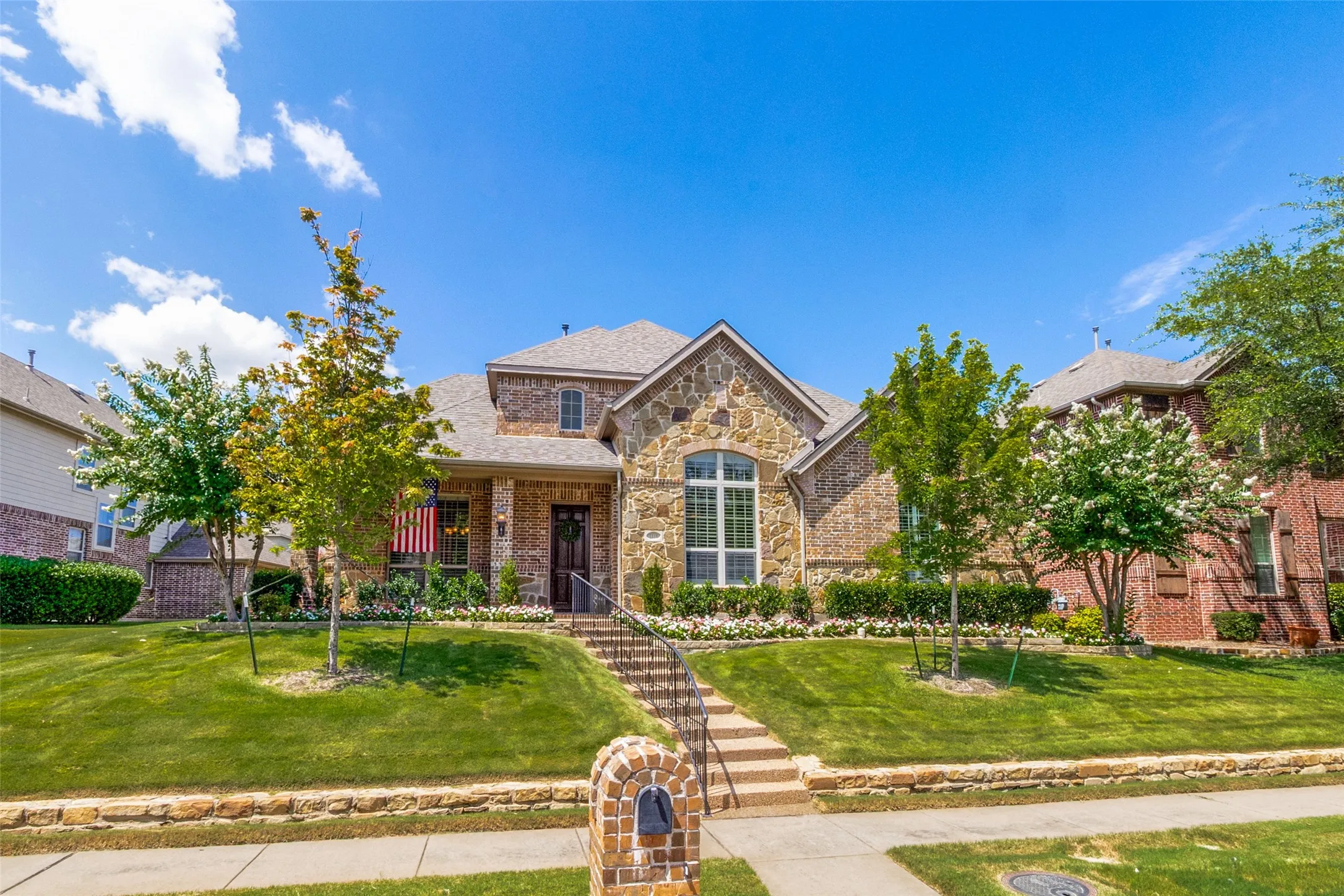 Single Family Residence For Sale in Dallas County , 1110 Kent Brown Road, Garland, Texas 75044, 4 Bedroom, 3 Bathroom, 3 Garage spaces, 3,290 Sqft, built in 2009, mls#21317612, Real Estate Agent in Garland, Homes For Sale in Dallas county, Homes For Sale in Garland, Realtor in Garland Texas, Real Estate Brokerage Independent Realty Texas, Luminita Cordes Realtor