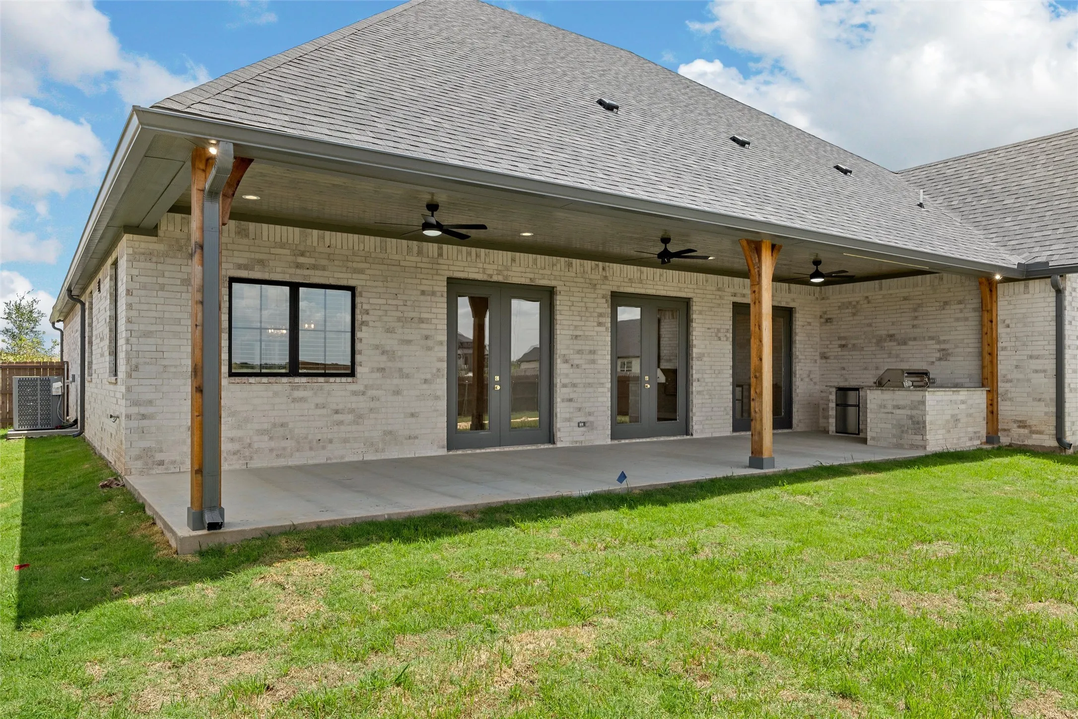 Single Family Residence For Sale in Mc Lennan County , 1333 Tahonta Drive, Hewitt, Texas 76643, 4 Bedroom, 3 Bathroom, 2 Garage spaces, 2,645 Sqft, built in 2026, mls#21320189, Real Estate Agent in Hewitt, Homes For Sale in Mc Lennan county, Homes For Sale in Hewitt, Realtor in Hewitt Texas, Real Estate Brokerage Independent Realty Texas, Luminita Cordes Realtor