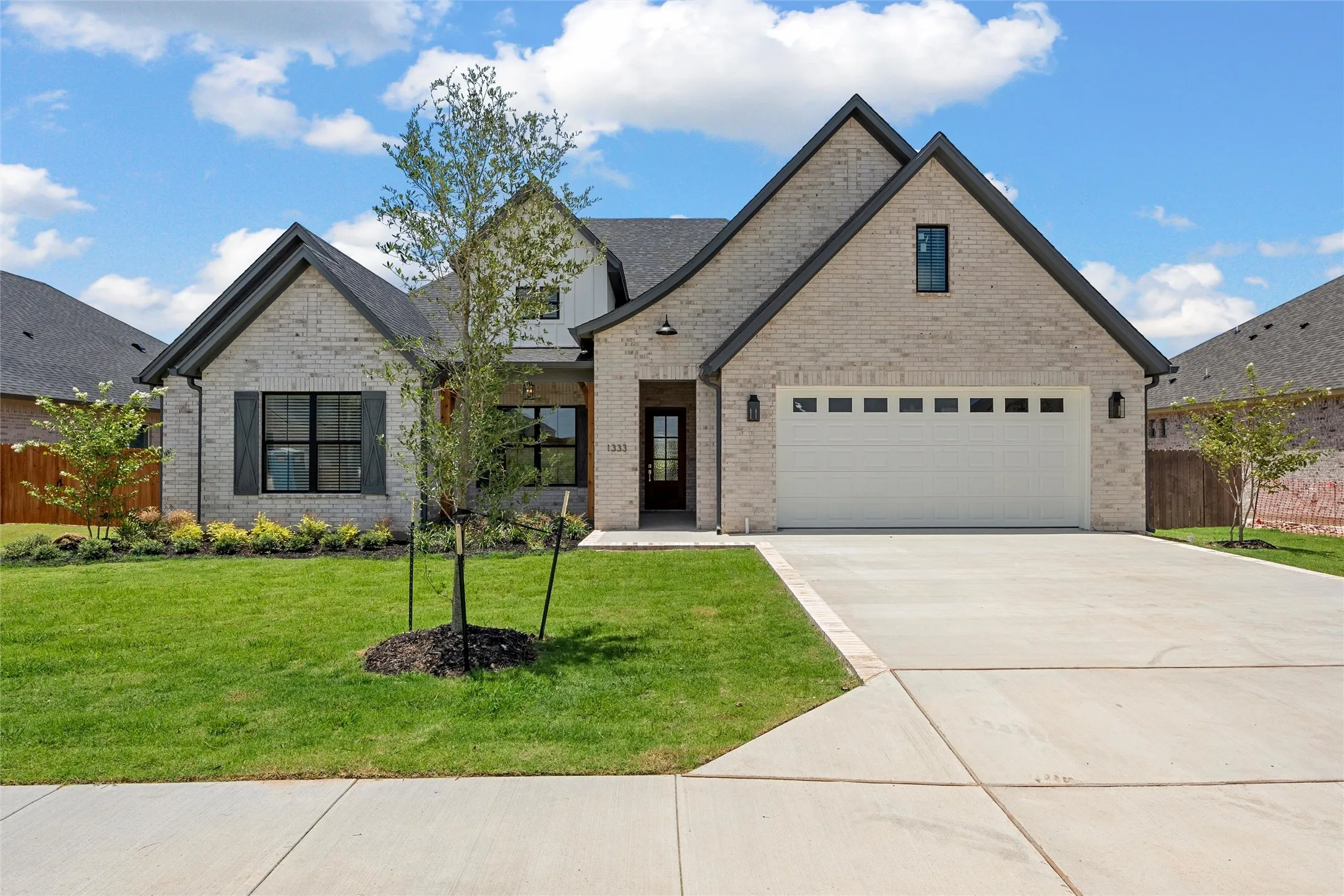 Single Family Residence For Sale in Mc Lennan County , 1333 Tahonta Drive, Hewitt, Texas 76643, 4 Bedroom, 3 Bathroom, 2 Garage spaces, 2,645 Sqft, built in 2026, mls#21320189, Real Estate Agent in Hewitt, Homes For Sale in Mc Lennan county, Homes For Sale in Hewitt, Realtor in Hewitt Texas, Real Estate Brokerage Independent Realty Texas, Luminita Cordes Realtor