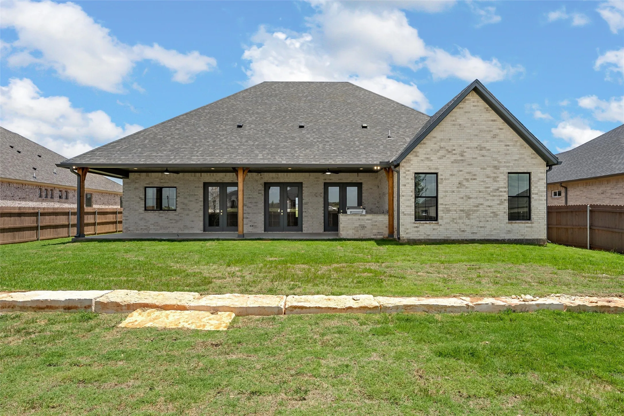 Single Family Residence For Sale in Mc Lennan County , 1333 Tahonta Drive, Hewitt, Texas 76643, 4 Bedroom, 3 Bathroom, 2 Garage spaces, 2,645 Sqft, built in 2026, mls#21320189, Real Estate Agent in Hewitt, Homes For Sale in Mc Lennan county, Homes For Sale in Hewitt, Realtor in Hewitt Texas, Real Estate Brokerage Independent Realty Texas, Luminita Cordes Realtor