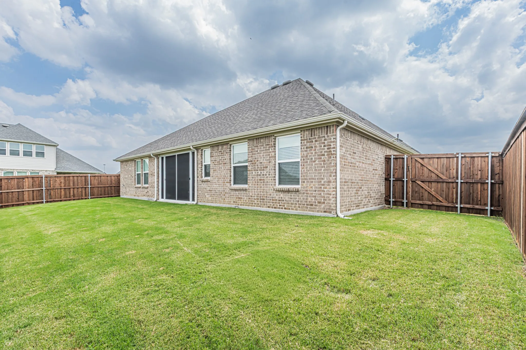 Single Family Residence For Sale in Ellis County , 4313 Knight Street, Midlothian, Texas 76065, 4 Bedroom, 3 Bathroom, 2 Garage spaces, 2,495 Sqft, built in 2024, mls#21324314, Real Estate Agent in Midlothian, Homes For Sale in Ellis county, Homes For Sale in Midlothian, Realtor in Midlothian Texas, Real Estate Brokerage Independent Realty Texas, Luminita Cordes Realtor