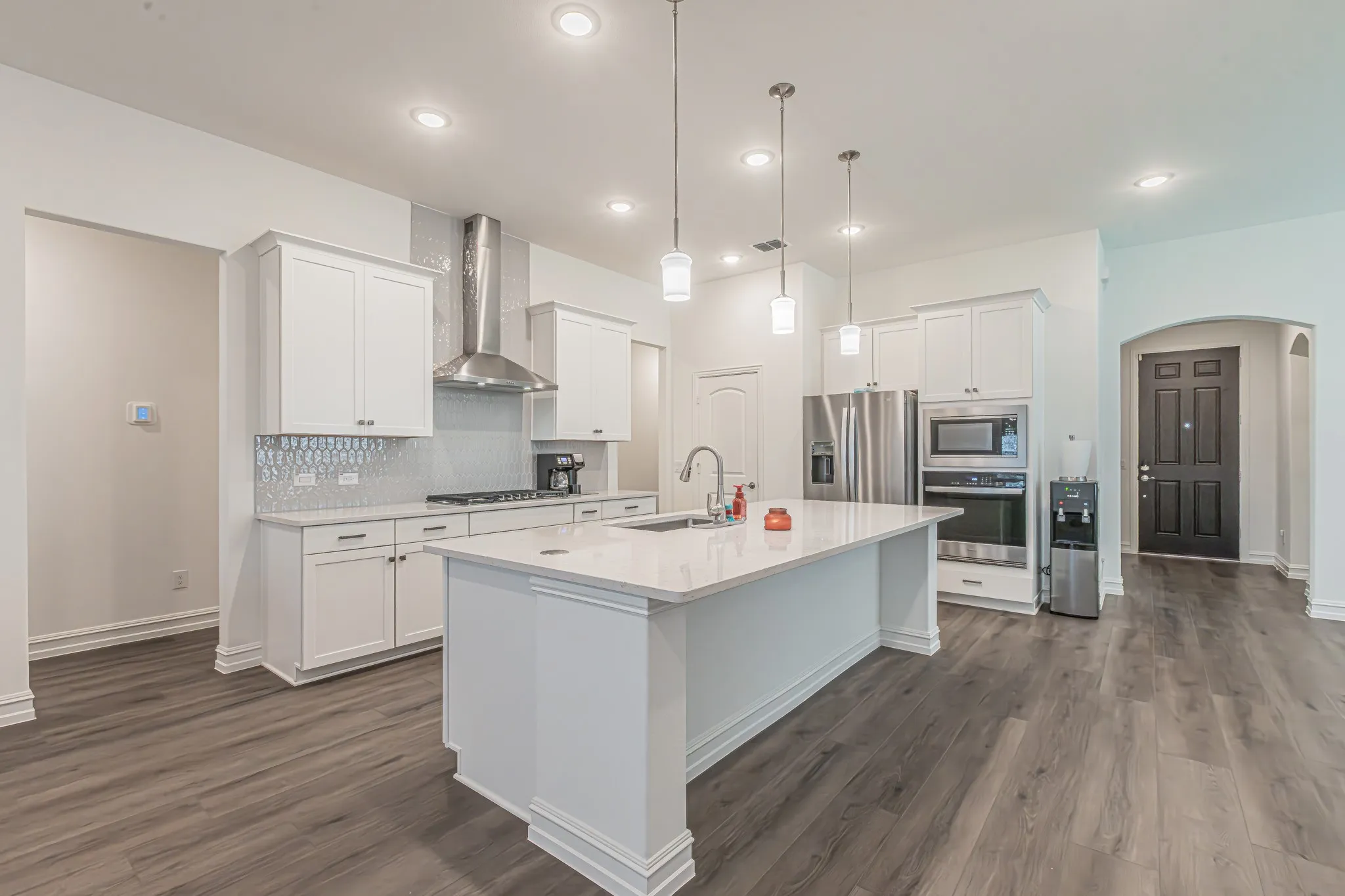 Single Family Residence For Sale in Ellis County , 4313 Knight Street, Midlothian, Texas 76065, 4 Bedroom, 3 Bathroom, 2 Garage spaces, 2,495 Sqft, built in 2024, mls#21324314, Real Estate Agent in Midlothian, Homes For Sale in Ellis county, Homes For Sale in Midlothian, Realtor in Midlothian Texas, Real Estate Brokerage Independent Realty Texas, Luminita Cordes Realtor