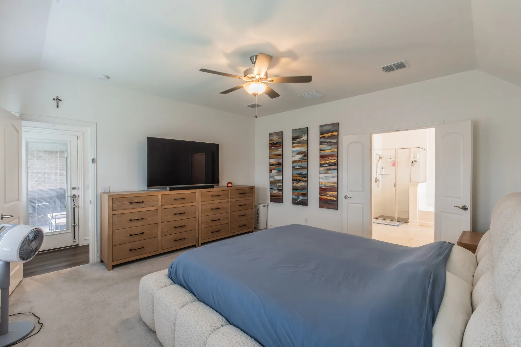 Single Family Residence For Sale in Ellis County , 4313 Knight Street, Midlothian, Texas 76065, 4 Bedroom, 3 Bathroom, 2 Garage spaces, 2,495 Sqft, built in 2024, mls#21324314, Real Estate Agent in Midlothian, Homes For Sale in Ellis county, Homes For Sale in Midlothian, Realtor in Midlothian Texas, Real Estate Brokerage Independent Realty Texas, Luminita Cordes Realtor