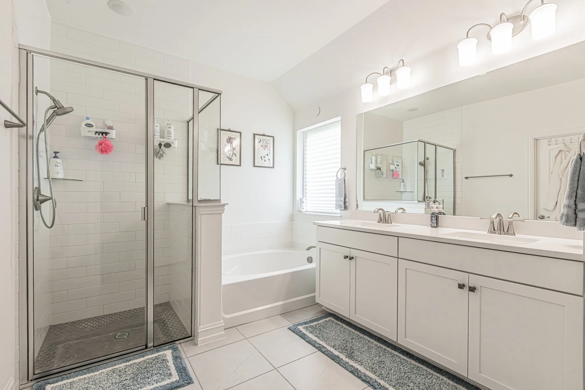 Single Family Residence For Sale in Ellis County , 4313 Knight Street, Midlothian, Texas 76065, 4 Bedroom, 3 Bathroom, 2 Garage spaces, 2,495 Sqft, built in 2024, mls#21324314, Real Estate Agent in Midlothian, Homes For Sale in Ellis county, Homes For Sale in Midlothian, Realtor in Midlothian Texas, Real Estate Brokerage Independent Realty Texas, Luminita Cordes Realtor