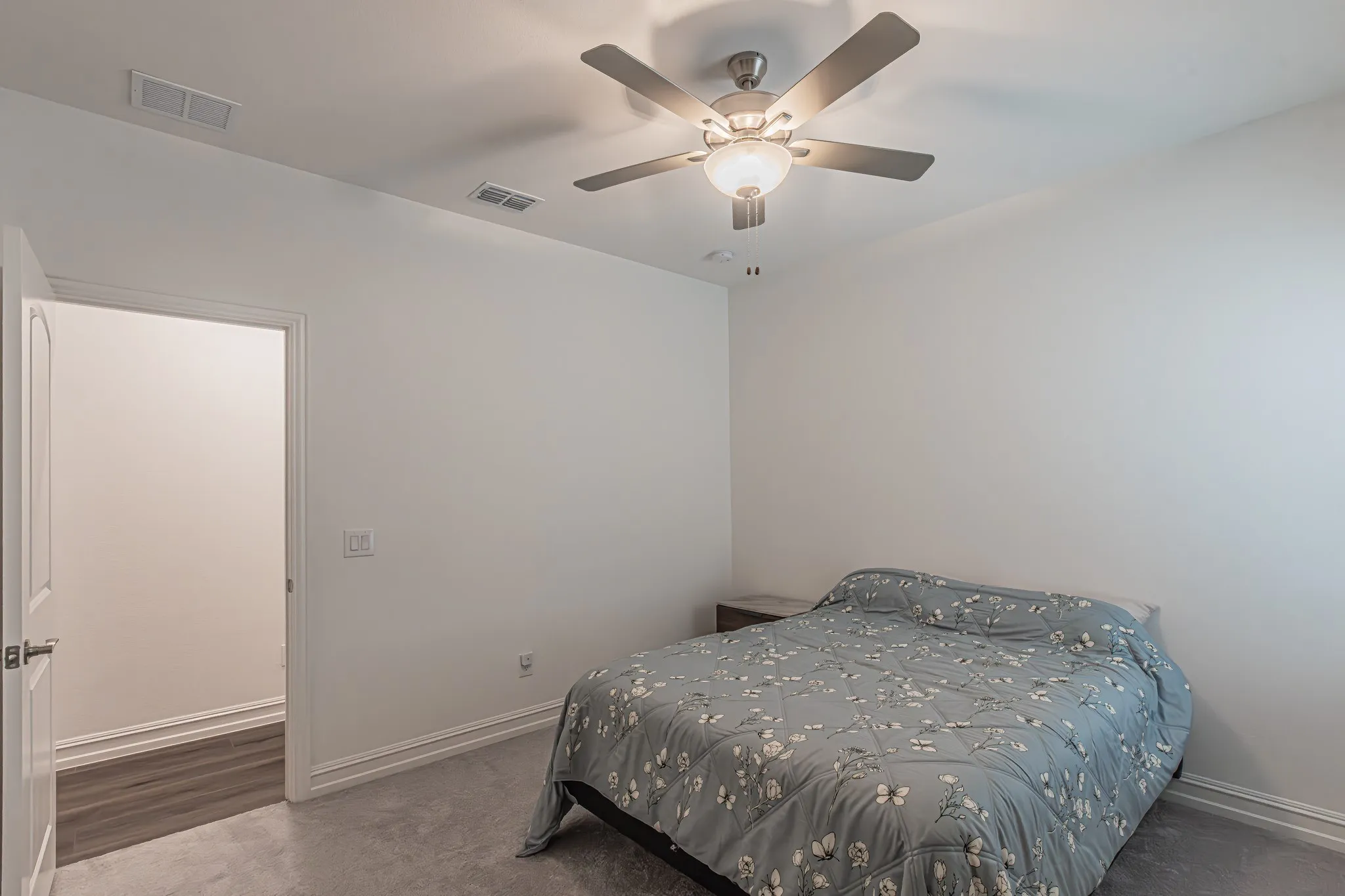 Single Family Residence For Sale in Ellis County , 4313 Knight Street, Midlothian, Texas 76065, 4 Bedroom, 3 Bathroom, 2 Garage spaces, 2,495 Sqft, built in 2024, mls#21324314, Real Estate Agent in Midlothian, Homes For Sale in Ellis county, Homes For Sale in Midlothian, Realtor in Midlothian Texas, Real Estate Brokerage Independent Realty Texas, Luminita Cordes Realtor