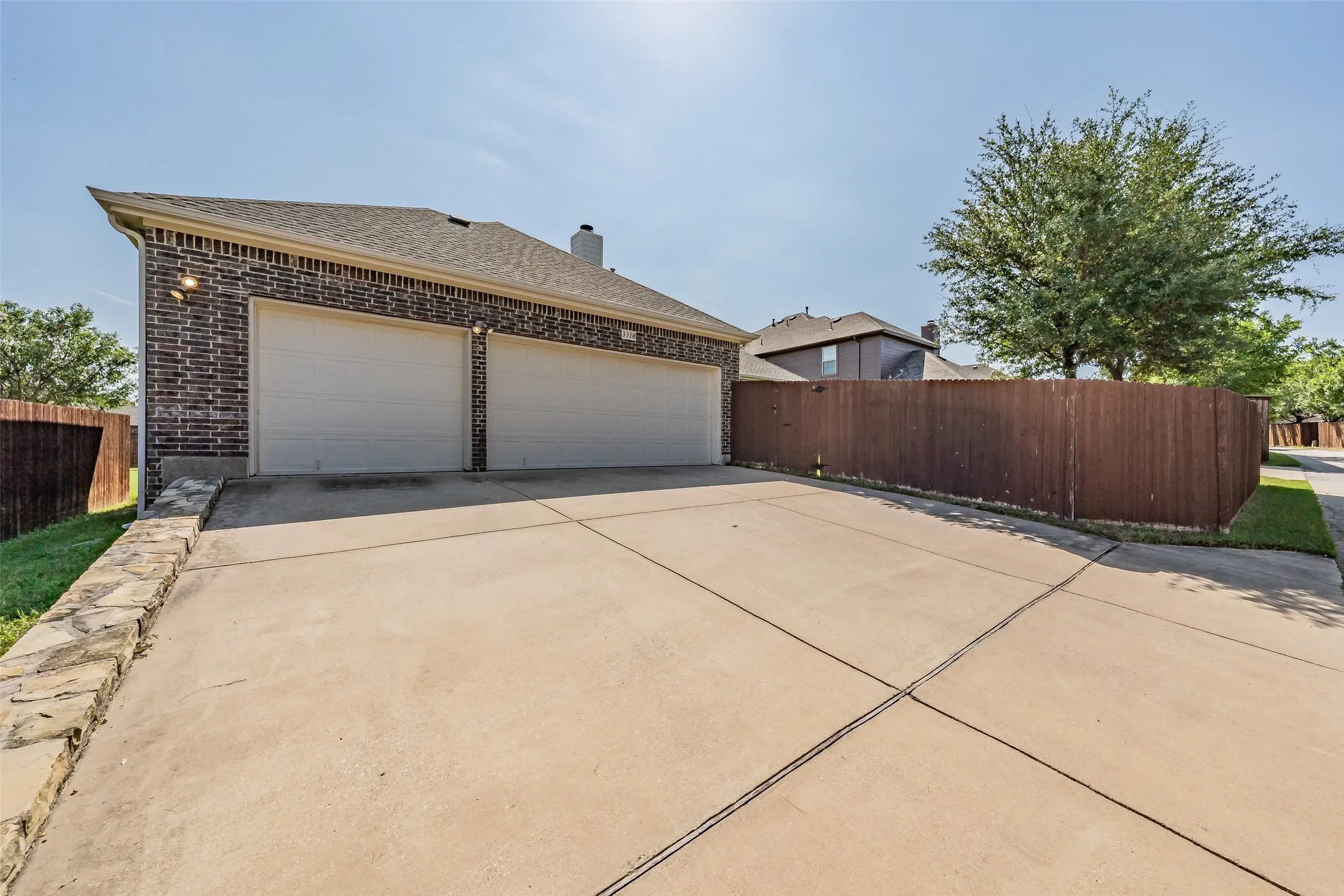 Single Family Residence For Sale in Collin County , 3310 Edinburgh Drive, Sachse, Texas 75048, 4 Bedroom, 3 Bathroom, 3 Garage spaces, 2,756 Sqft, built in 2015, mls#21324444, Real Estate Agent in Sachse, Homes For Sale in Collin county, Homes For Sale in Sachse, Realtor in Sachse Texas, Real Estate Brokerage Independent Realty Texas, Luminita Cordes Realtor