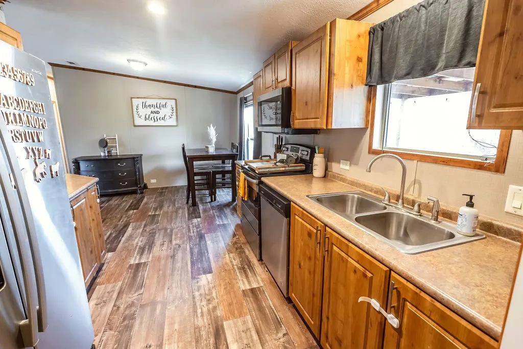Mobile Home For Sale in Montague County , 18 Pawnee Trail, Nocona, Texas 76255, 3 Bedrooms, 2 Bathrooms, Garage spaces, 1,408 Sqft, built in 2021, Price $205,000, mls#21324599, Real Estate Agent in Nocona, Homes For Sale in Montague county, Homes For Sale in Nocona, Realtor in Nocona Texas, Real Estate Brokerage Independent Realty Texas, Luminita Cordes Realtor