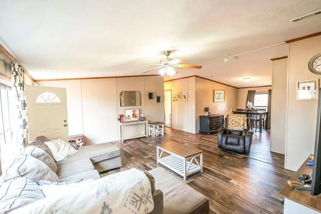 Mobile Home For Sale in Montague County , 18 Pawnee Trail, Nocona, Texas 76255, 3 Bedrooms, 2 Bathrooms, Garage spaces, 1,408 Sqft, built in 2021, Price $205,000, mls#21324599, Real Estate Agent in Nocona, Homes For Sale in Montague county, Homes For Sale in Nocona, Realtor in Nocona Texas, Real Estate Brokerage Independent Realty Texas, Luminita Cordes Realtor
