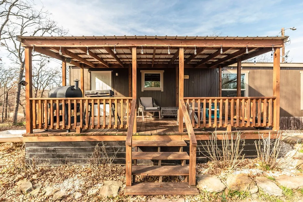 Mobile Home For Sale in Montague County , 18 Pawnee Trail, Nocona, Texas 76255, 3 Bedrooms, 2 Bathrooms, Garage spaces, 1,408 Sqft, built in 2021, Price $205,000, mls#21324599, Real Estate Agent in Nocona, Homes For Sale in Montague county, Homes For Sale in Nocona, Realtor in Nocona Texas, Real Estate Brokerage Independent Realty Texas, Luminita Cordes Realtor