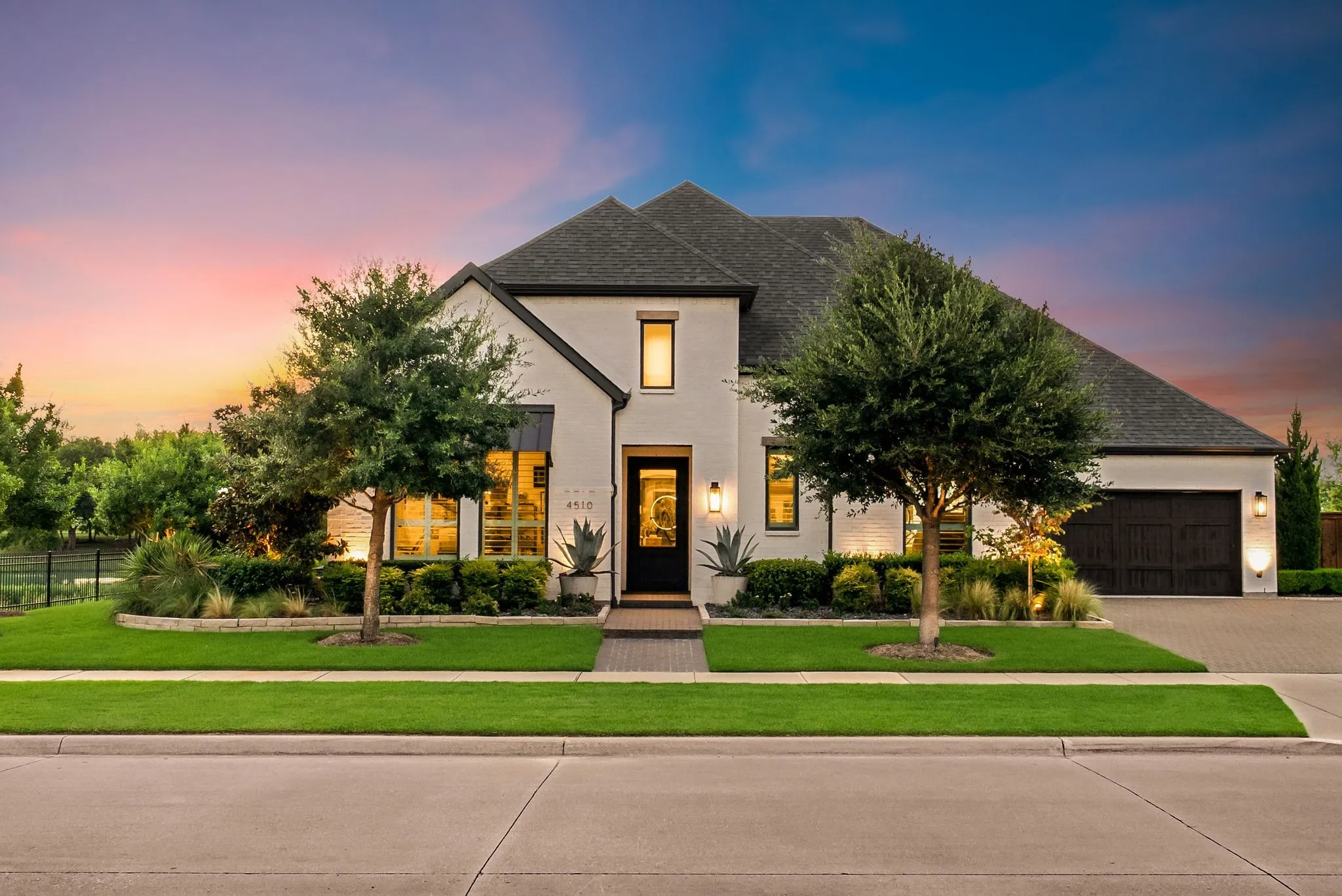 Single Family Residence For Sale in Denton County , 4510 Mill Branch Drive, Prosper, Texas 75078, 4 Bedroom, 4 Bathroom, 3 Garage spaces, 3,512 Sqft, built in 2018, mls#21312205, Real Estate Agent in Prosper, Homes For Sale in Denton county, Homes For Sale in Prosper, Realtor in Prosper Texas, Real Estate Brokerage Independent Realty Texas, Luminita Cordes Realtor