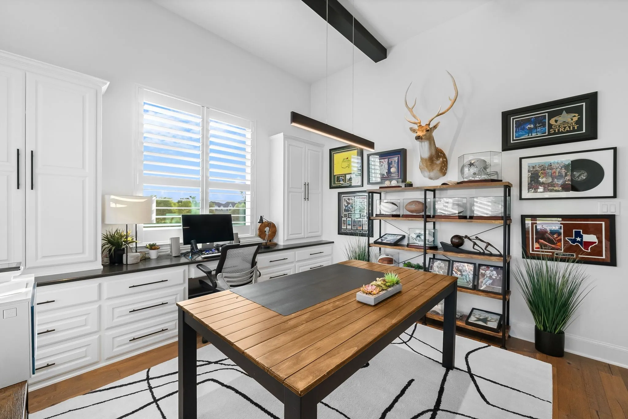 Single Family Residence For Sale in Denton County , 4510 Mill Branch Drive, Prosper, Texas 75078, 4 Bedroom, 4 Bathroom, 3 Garage spaces, 3,512 Sqft, built in 2018, mls#21312205, Real Estate Agent in Prosper, Homes For Sale in Denton county, Homes For Sale in Prosper, Realtor in Prosper Texas, Real Estate Brokerage Independent Realty Texas, Luminita Cordes Realtor