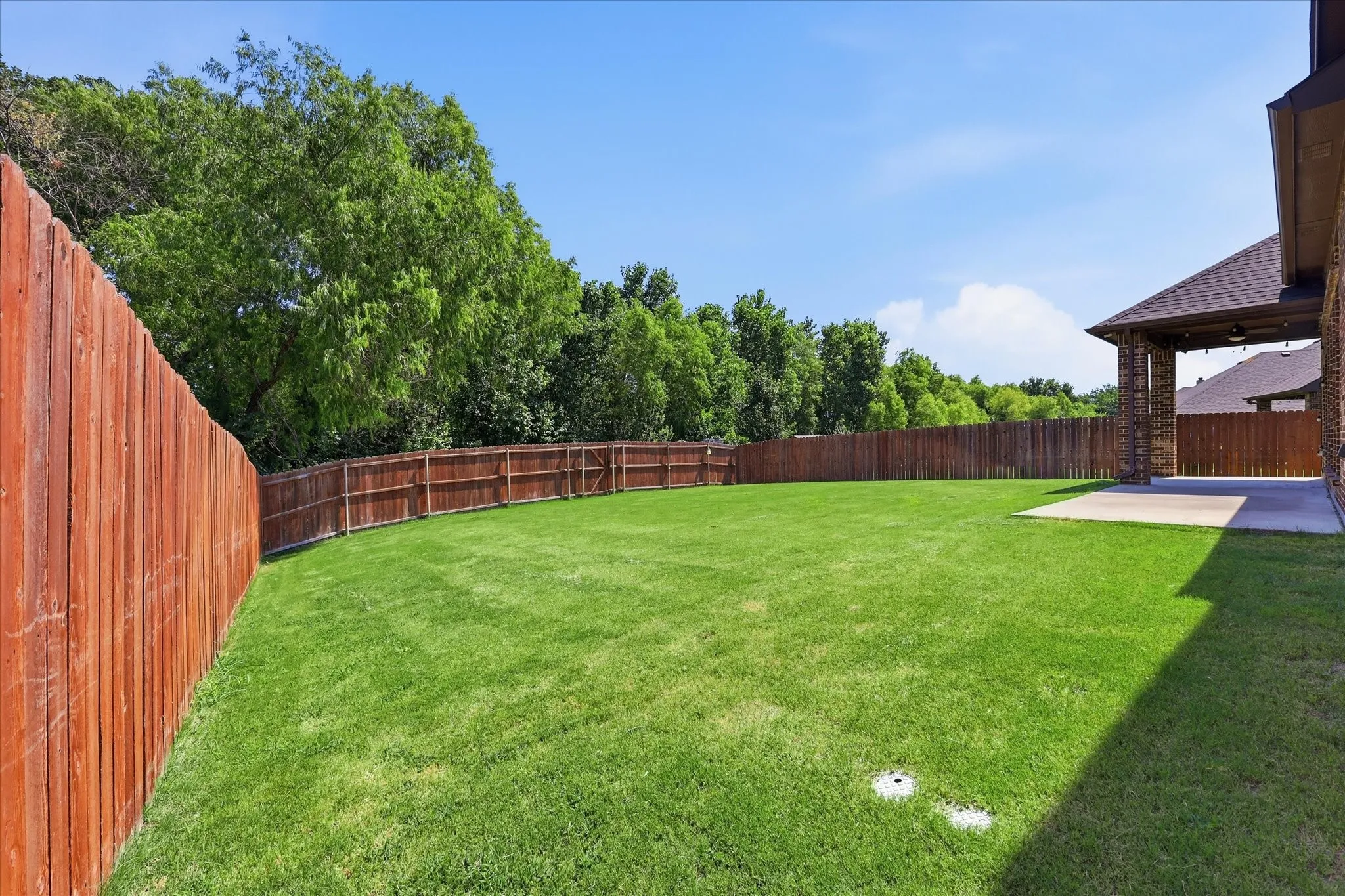 Single Family Residence For Sale in Ellis County , 405 Double Creek Drive, Midlothian, Texas 76065, 4 Bedroom, 3 Bathroom, 3 Garage spaces, 3,293 Sqft, built in 2017, mls#21314920, Real Estate Agent in Midlothian, Homes For Sale in Ellis county, Homes For Sale in Midlothian, Realtor in Midlothian Texas, Real Estate Brokerage Independent Realty Texas, Luminita Cordes Realtor
