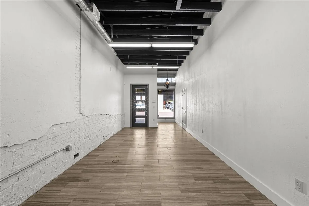 Retail For Sale in Navarro County , 418 N Beaton Street, Corsicana, Texas 75110, 0, 0, Garage spaces, 0 Sqft, built in 1924, mls#21324216, Real Estate Agent in Corsicana, Homes For Sale in Navarro county, Homes For Sale in Corsicana, Realtor in Corsicana Texas, Real Estate Brokerage Independent Realty Texas, Luminita Cordes Realtor