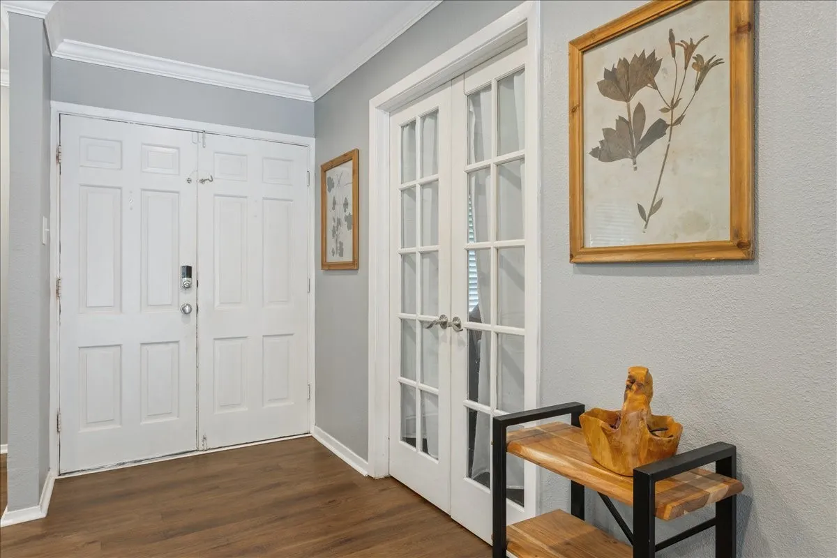 Single Family Residence For Sale in Mc Lennan County , 2649 Woodmont Circle, Waco, Texas 76710, 4 Bedroom, 3 Bathroom, 2 Garage spaces, 2,226 Sqft, built in 1968, mls#21321672, Real Estate Agent in Waco, Homes For Sale in Mc Lennan county, Homes For Sale in Waco, Realtor in Waco Texas, Real Estate Brokerage Independent Realty Texas, Luminita Cordes Realtor
