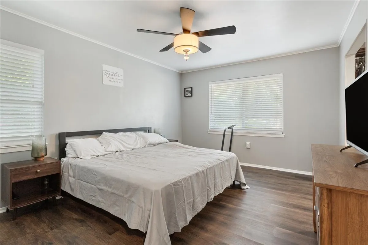 Single Family Residence For Sale in Mc Lennan County , 2649 Woodmont Circle, Waco, Texas 76710, 4 Bedroom, 3 Bathroom, 2 Garage spaces, 2,226 Sqft, built in 1968, mls#21321672, Real Estate Agent in Waco, Homes For Sale in Mc Lennan county, Homes For Sale in Waco, Realtor in Waco Texas, Real Estate Brokerage Independent Realty Texas, Luminita Cordes Realtor