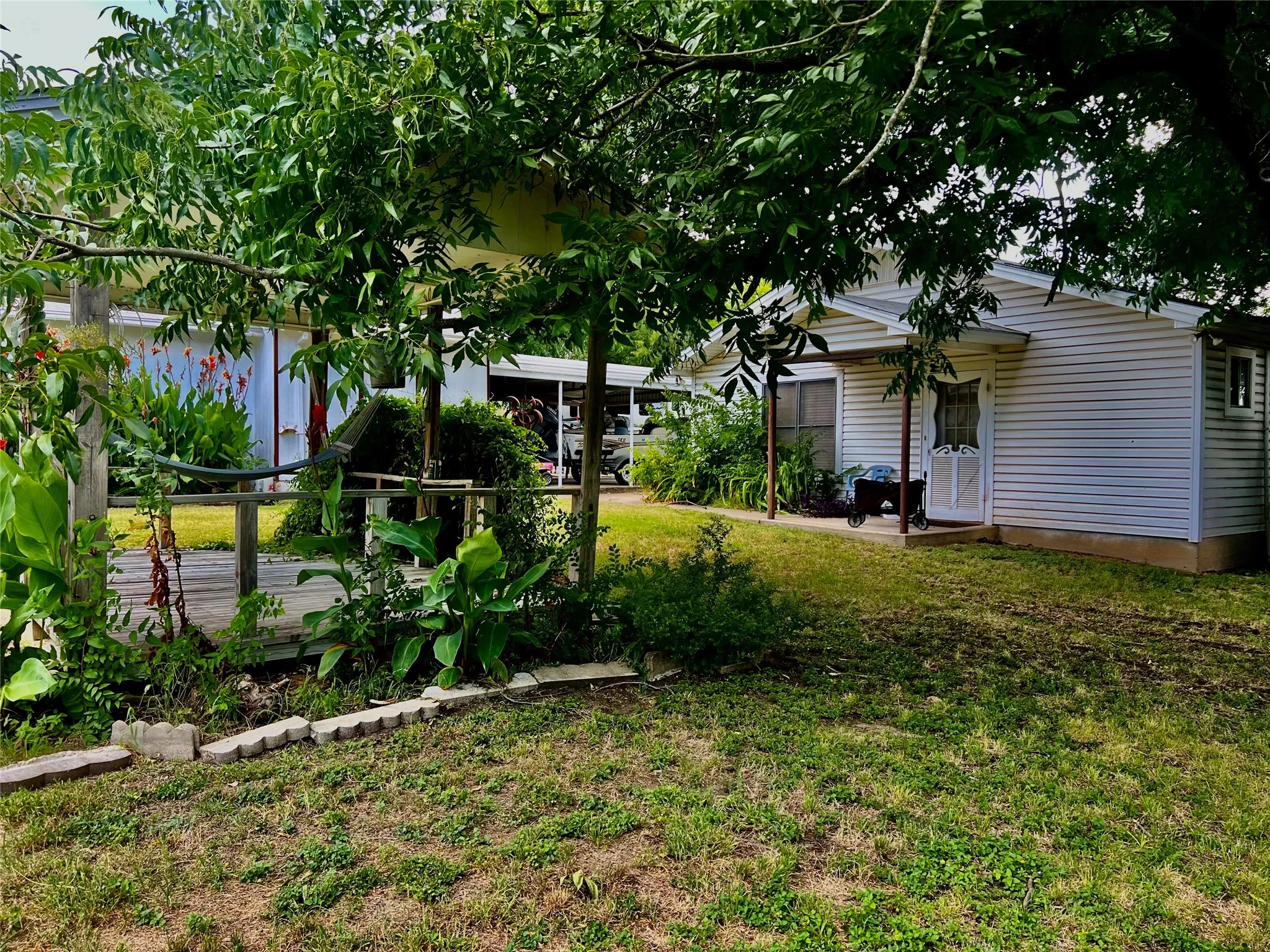 Single Family Residence For Sale in Erath County , 169 Glenn Street, Bluff Dale, Texas 76433, 2 Bedrooms, 2 Bathrooms, Garage spaces, 1,428 Sqft, built in 1940, Price $287,000, mls#21324196, Real Estate Agent in Bluff Dale, Homes For Sale in Erath county, Homes For Sale in Bluff Dale, Realtor in Bluff Dale Texas, Real Estate Brokerage Independent Realty Texas, Luminita Cordes Realtor