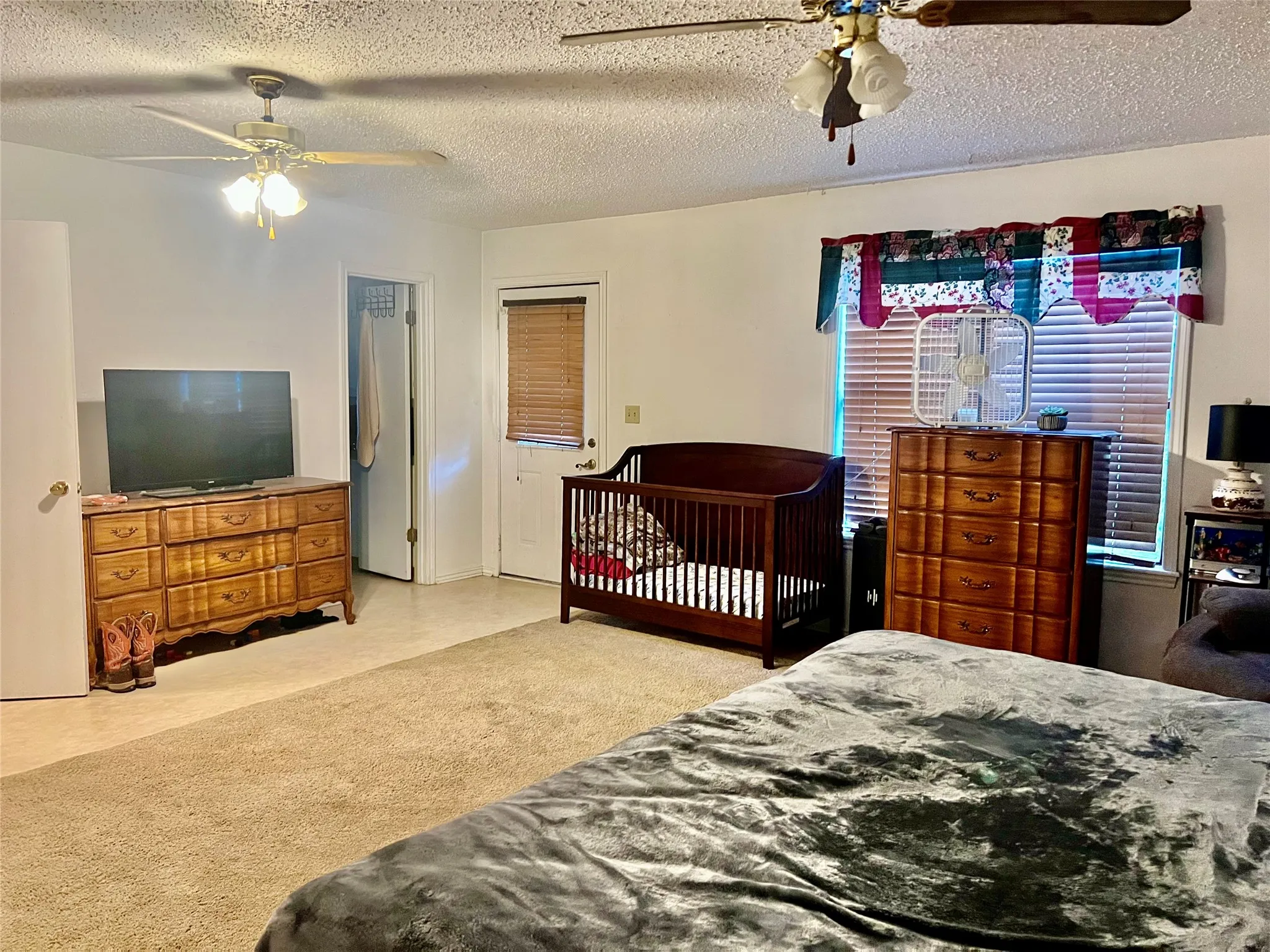 Single Family Residence For Sale in Erath County , 169 Glenn Street, Bluff Dale, Texas 76433, 2 Bedrooms, 2 Bathrooms, Garage spaces, 1,428 Sqft, built in 1940, Price $287,000, mls#21324196, Real Estate Agent in Bluff Dale, Homes For Sale in Erath county, Homes For Sale in Bluff Dale, Realtor in Bluff Dale Texas, Real Estate Brokerage Independent Realty Texas, Luminita Cordes Realtor