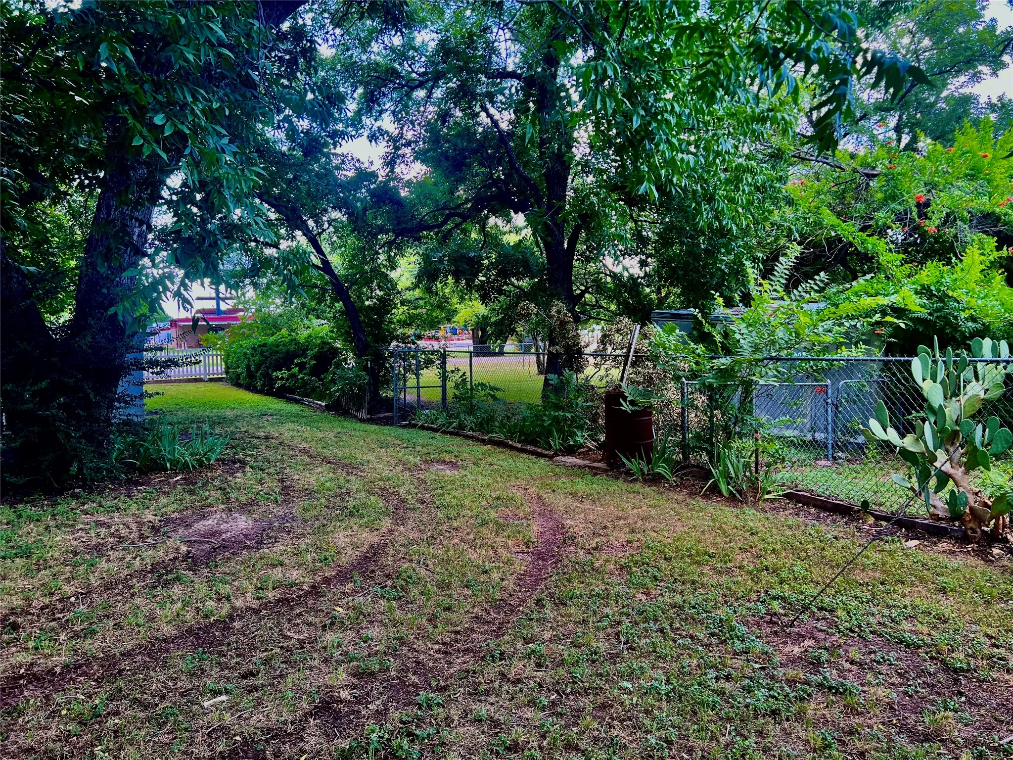 Single Family Residence For Sale in Erath County , 169 Glenn Street, Bluff Dale, Texas 76433, 2 Bedrooms, 2 Bathrooms, Garage spaces, 1,428 Sqft, built in 1940, Price $287,000, mls#21324196, Real Estate Agent in Bluff Dale, Homes For Sale in Erath county, Homes For Sale in Bluff Dale, Realtor in Bluff Dale Texas, Real Estate Brokerage Independent Realty Texas, Luminita Cordes Realtor