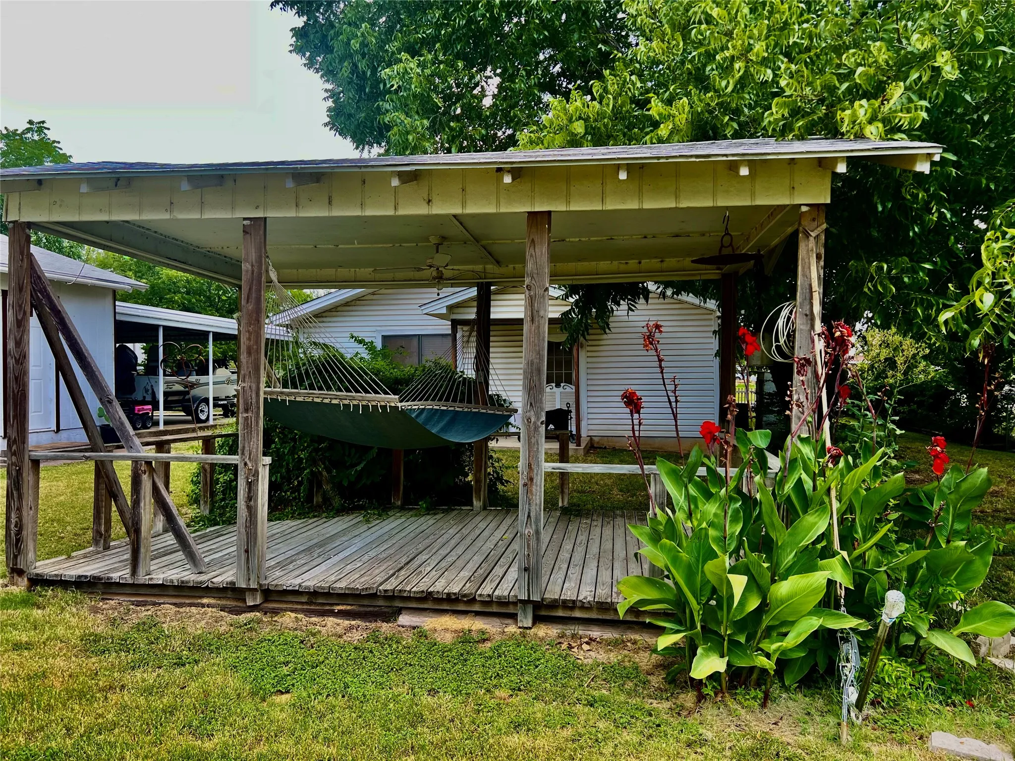 Single Family Residence For Sale in Erath County , 169 Glenn Street, Bluff Dale, Texas 76433, 2 Bedrooms, 2 Bathrooms, Garage spaces, 1,428 Sqft, built in 1940, Price $287,000, mls#21324196, Real Estate Agent in Bluff Dale, Homes For Sale in Erath county, Homes For Sale in Bluff Dale, Realtor in Bluff Dale Texas, Real Estate Brokerage Independent Realty Texas, Luminita Cordes Realtor