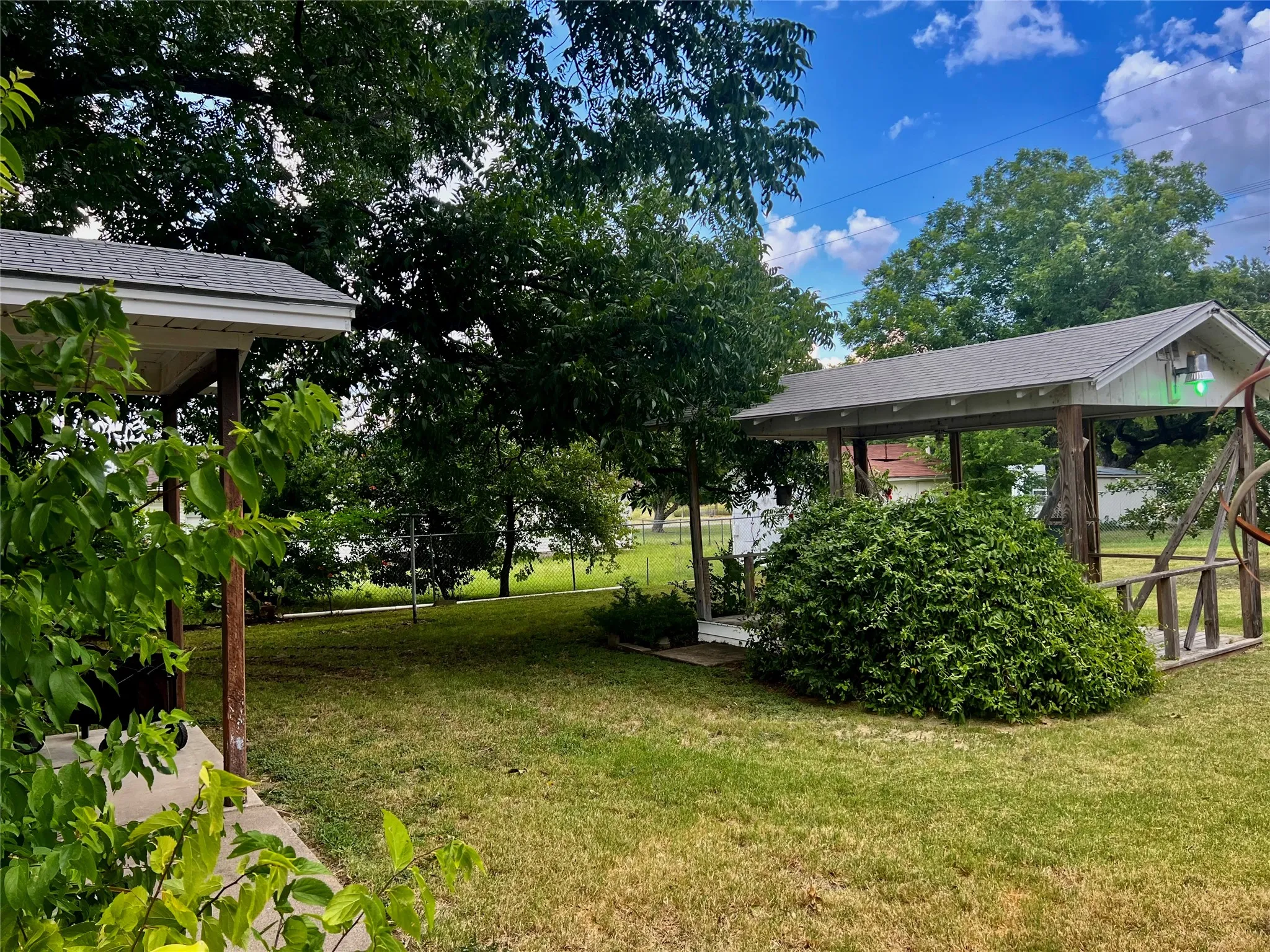 Single Family Residence For Sale in Erath County , 169 Glenn Street, Bluff Dale, Texas 76433, 2 Bedrooms, 2 Bathrooms, Garage spaces, 1,428 Sqft, built in 1940, Price $287,000, mls#21324196, Real Estate Agent in Bluff Dale, Homes For Sale in Erath county, Homes For Sale in Bluff Dale, Realtor in Bluff Dale Texas, Real Estate Brokerage Independent Realty Texas, Luminita Cordes Realtor