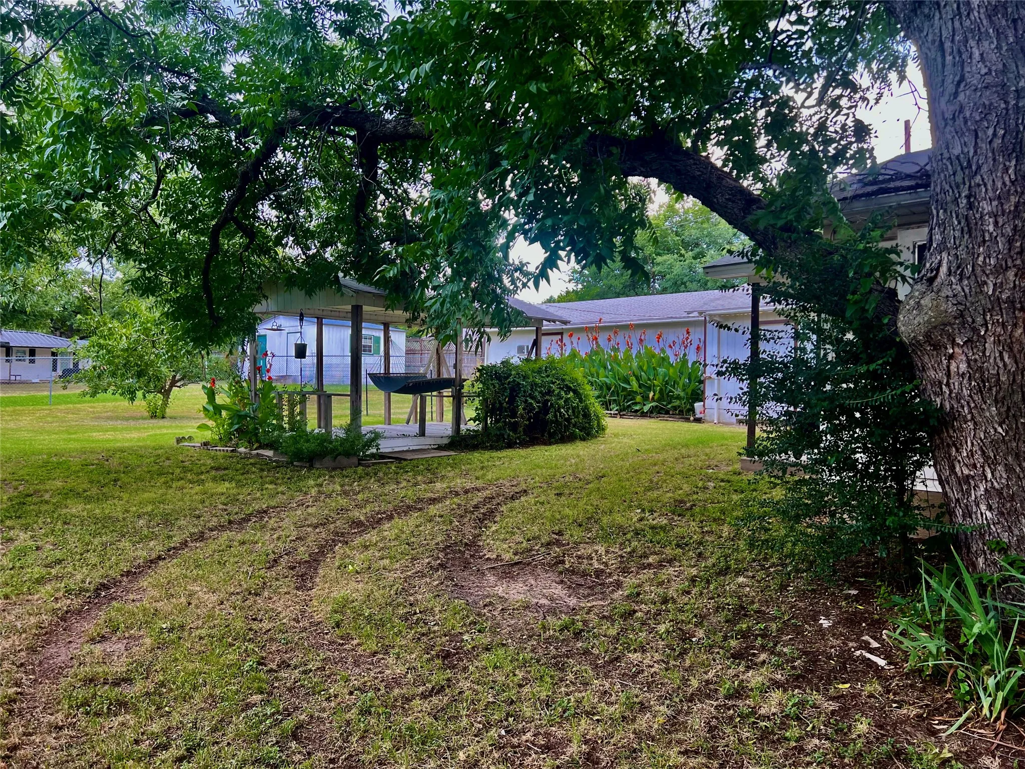 Single Family Residence For Sale in Erath County , 169 Glenn Street, Bluff Dale, Texas 76433, 2 Bedrooms, 2 Bathrooms, Garage spaces, 1,428 Sqft, built in 1940, Price $287,000, mls#21324196, Real Estate Agent in Bluff Dale, Homes For Sale in Erath county, Homes For Sale in Bluff Dale, Realtor in Bluff Dale Texas, Real Estate Brokerage Independent Realty Texas, Luminita Cordes Realtor