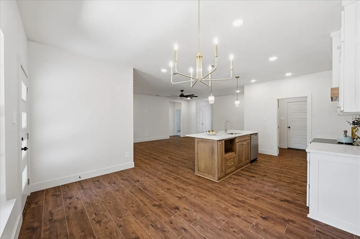 Single Family Residence For Sale in Johnson County , 1104 Boone Street, Cleburne, Texas 76031, 3 Bedroom, 2 Bathroom, 2 Garage spaces, 1,492 Sqft, built in 2026, mls#21324587, Real Estate Agent in Cleburne, Homes For Sale in Johnson county, Homes For Sale in Cleburne, Realtor in Cleburne Texas, Real Estate Brokerage Independent Realty Texas, Luminita Cordes Realtor