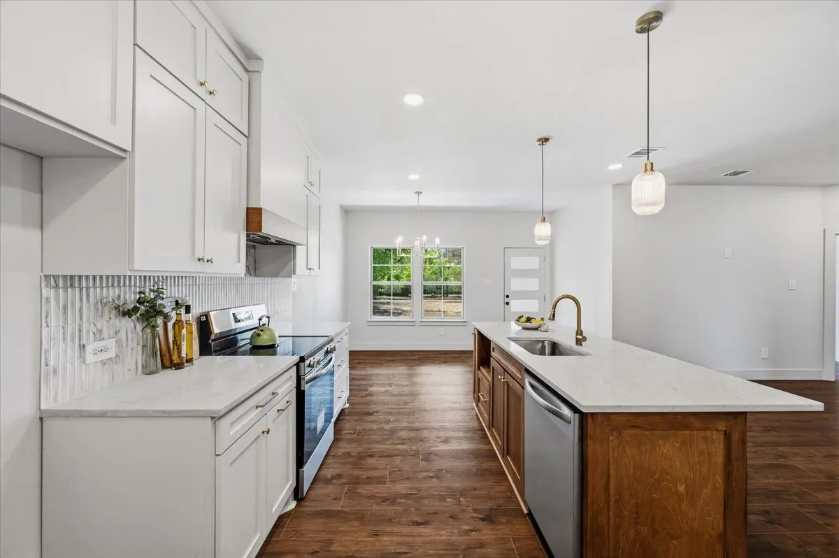 Single Family Residence For Sale in Johnson County , 1104 Boone Street, Cleburne, Texas 76031, 3 Bedroom, 2 Bathroom, 2 Garage spaces, 1,492 Sqft, built in 2026, mls#21324587, Real Estate Agent in Cleburne, Homes For Sale in Johnson county, Homes For Sale in Cleburne, Realtor in Cleburne Texas, Real Estate Brokerage Independent Realty Texas, Luminita Cordes Realtor