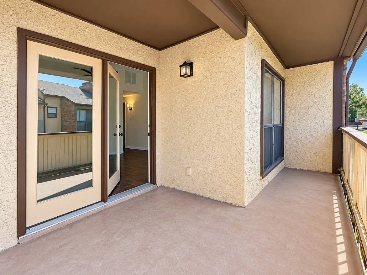 Condominium For Rent in Tarrant County , 1204 Calico Lane 721, Arlington, Texas 76011, 2 Bedroom, 1 Bathroom, Garage spaces, 963 Sqft, built in 1981, mls#21324638, Real Estate Agent in Arlington, Homes For Rent in Tarrant county, Homes For Rent in Arlington, Realtor in Arlington Texas, Real Estate Brokerage Independent Realty Texas, Luminita Cordes Realtor