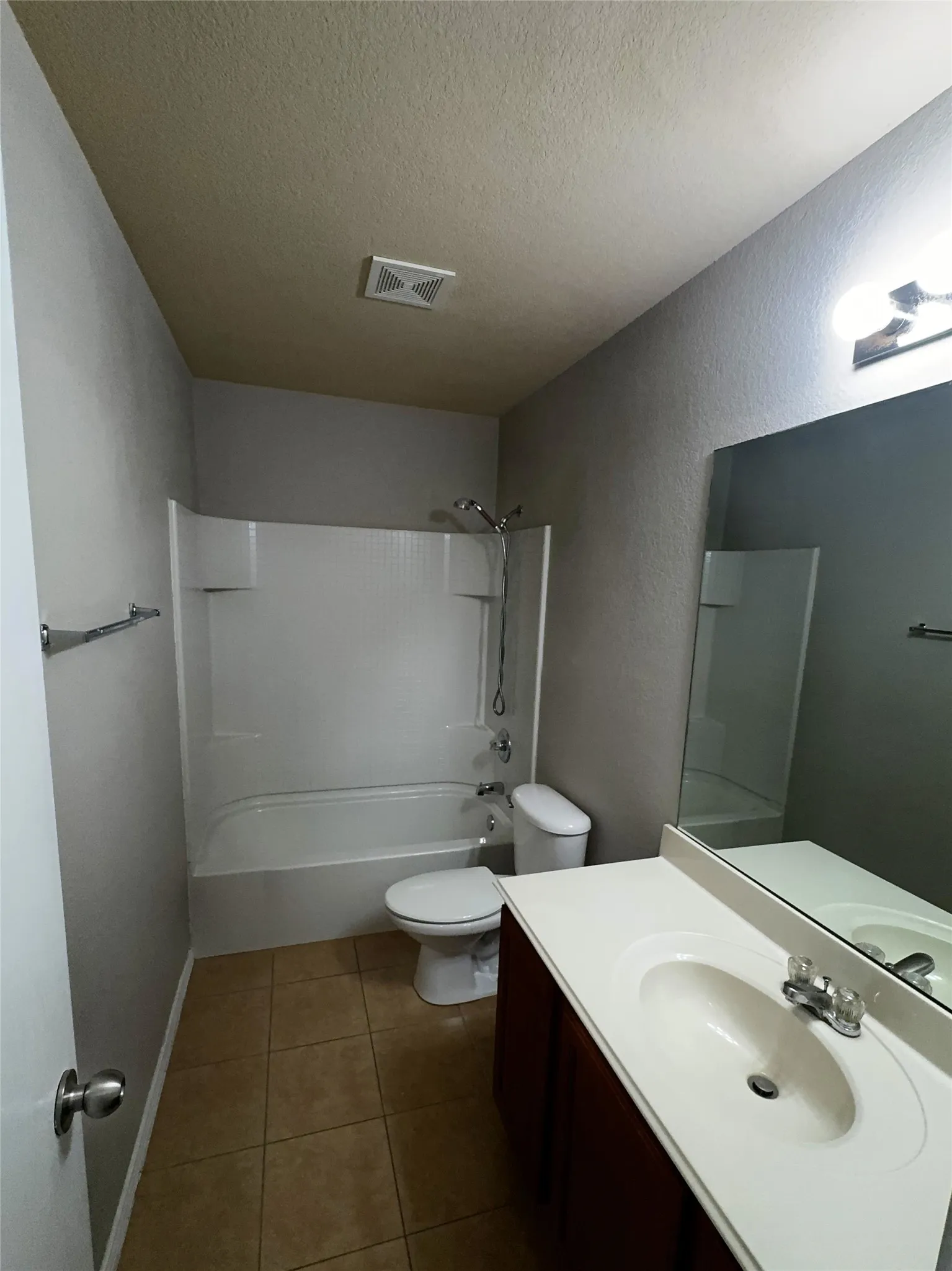 Single Family Residence For Sale in Tarrant County , 9932 Mount Pheasant Road, Fort Worth, Texas 76108, 4 Bedroom, 2 Bathroom, 2 Garage spaces, 1,866 Sqft, built in 2009, mls#21321878, Real Estate Agent in Fort Worth, Homes For Sale in Tarrant county, Homes For Sale in Fort Worth, Realtor in Fort Worth Texas, Real Estate Brokerage Independent Realty Texas, Luminita Cordes Realtor